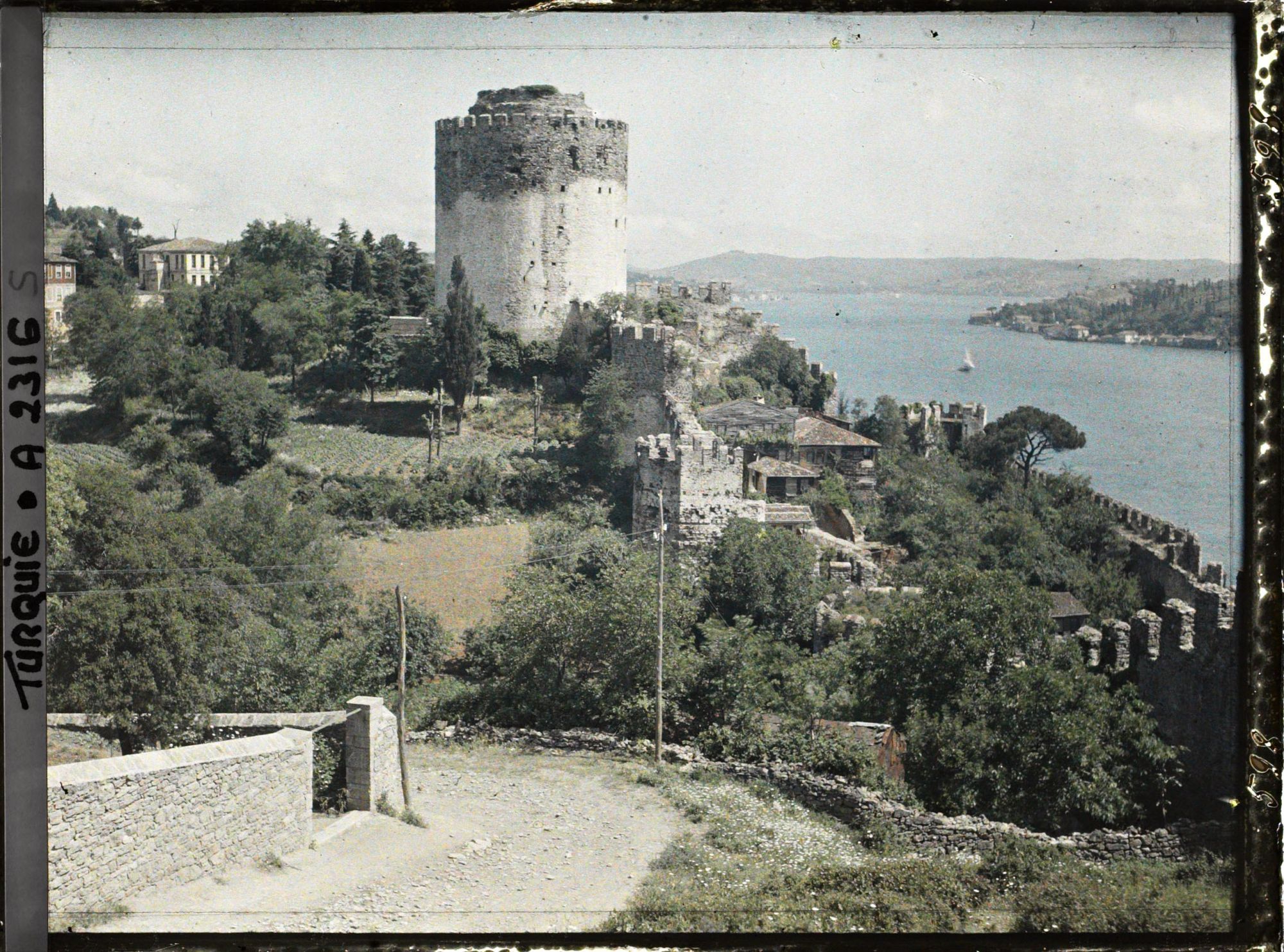 Image représentant Le château dominant le Bosphore