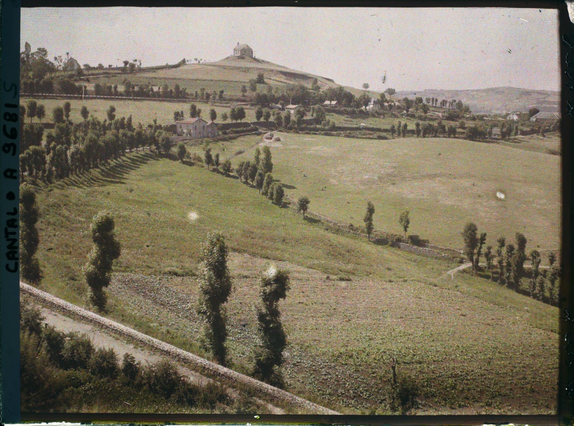 Image représentant Vue sur la chapelle du Calvaire