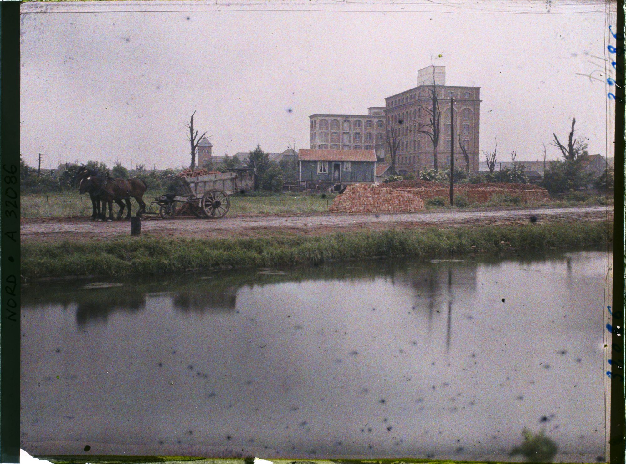 Image représentant Grand moulin reconstruit et Canal de la LysS