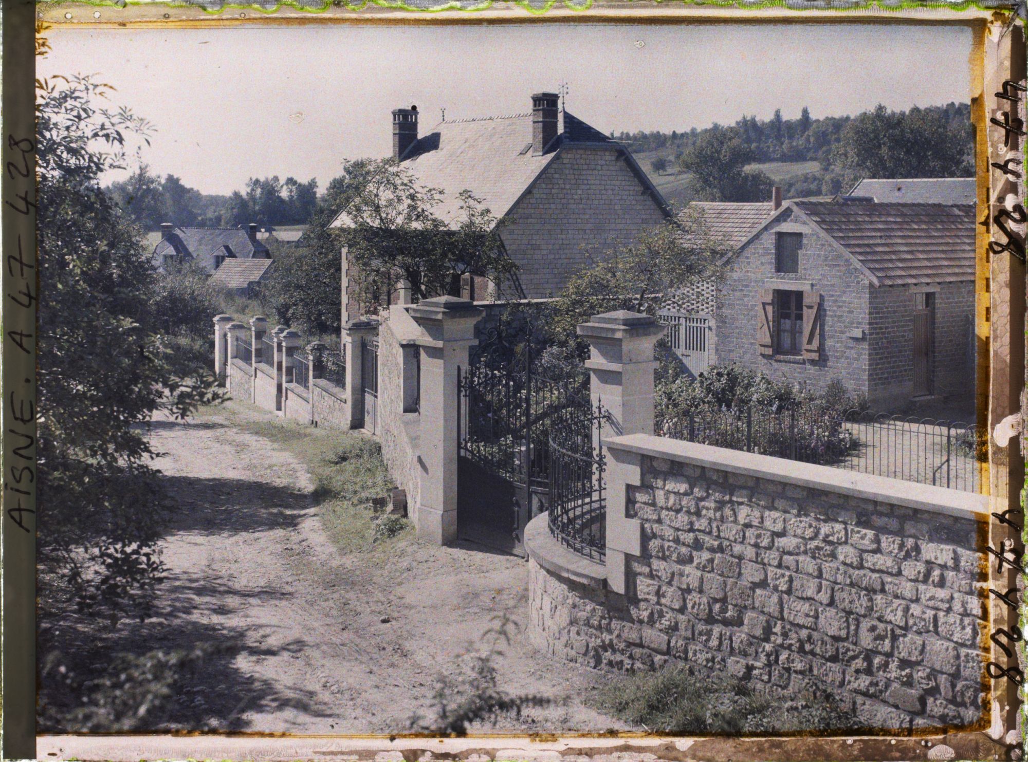 Image représentant France, Chivres, Un Coin du Village reconstruit