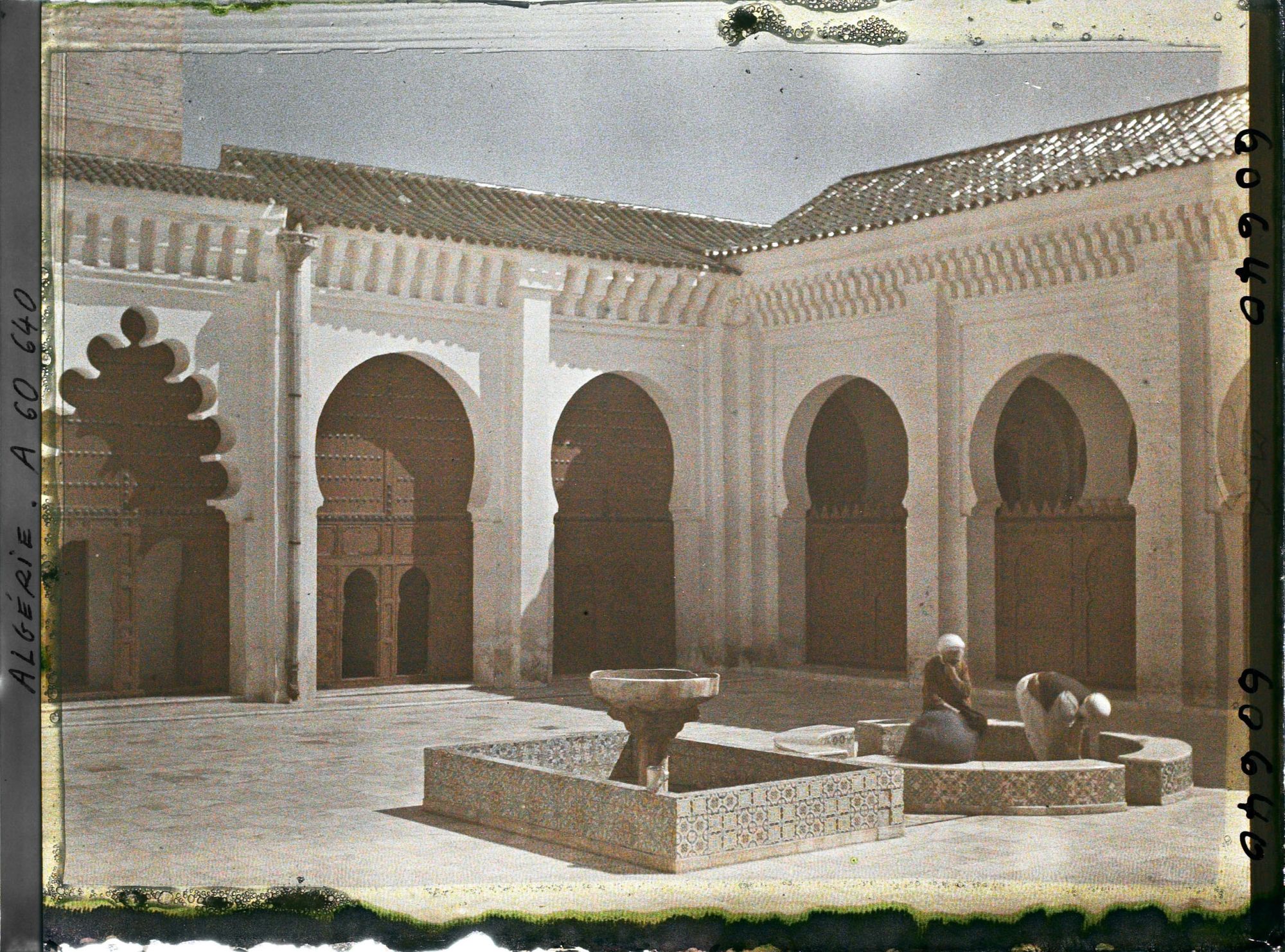 Image représentant La cour de la Grande Mosquée