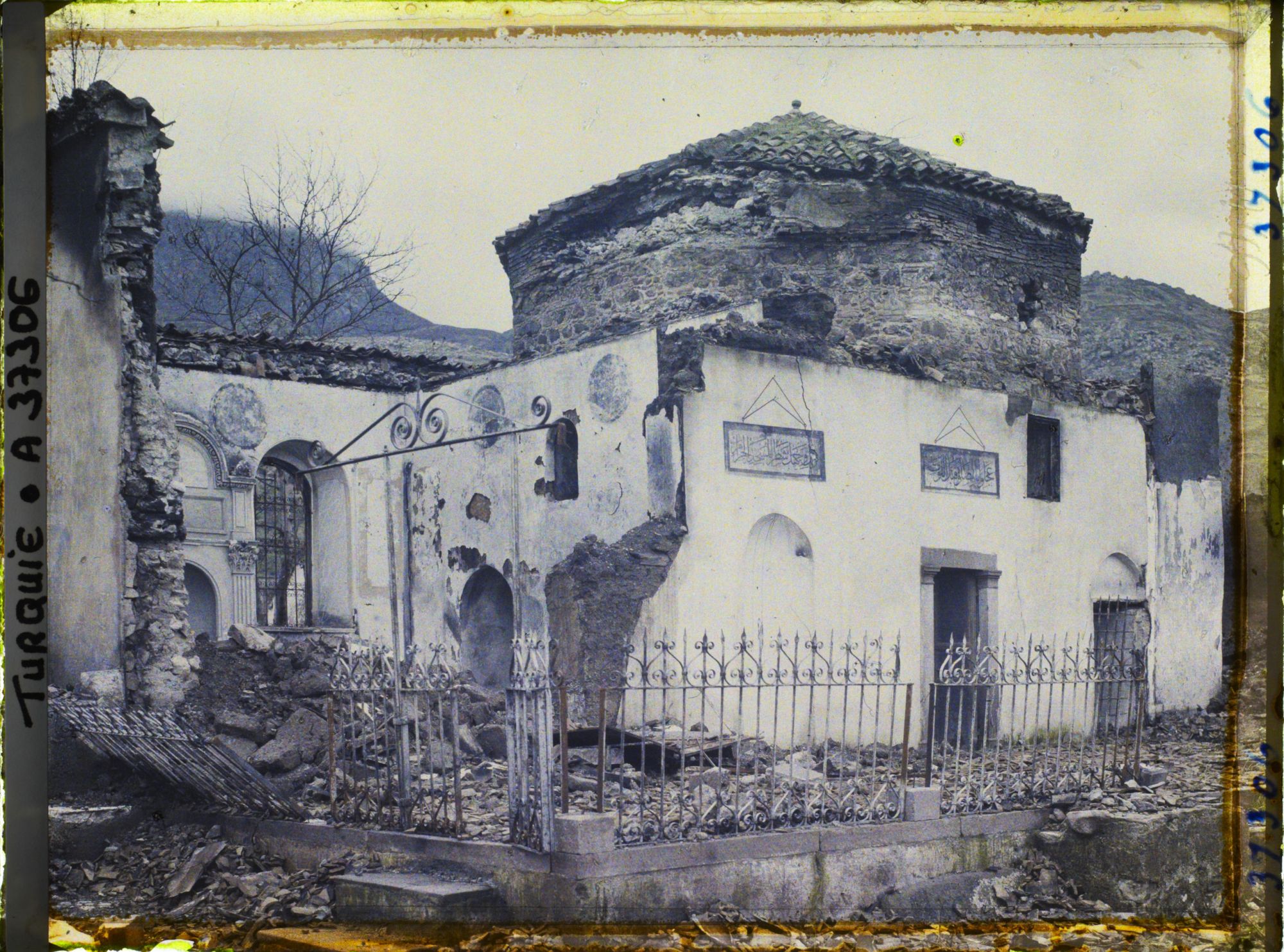 Image représentant Ruines d'une mosquée