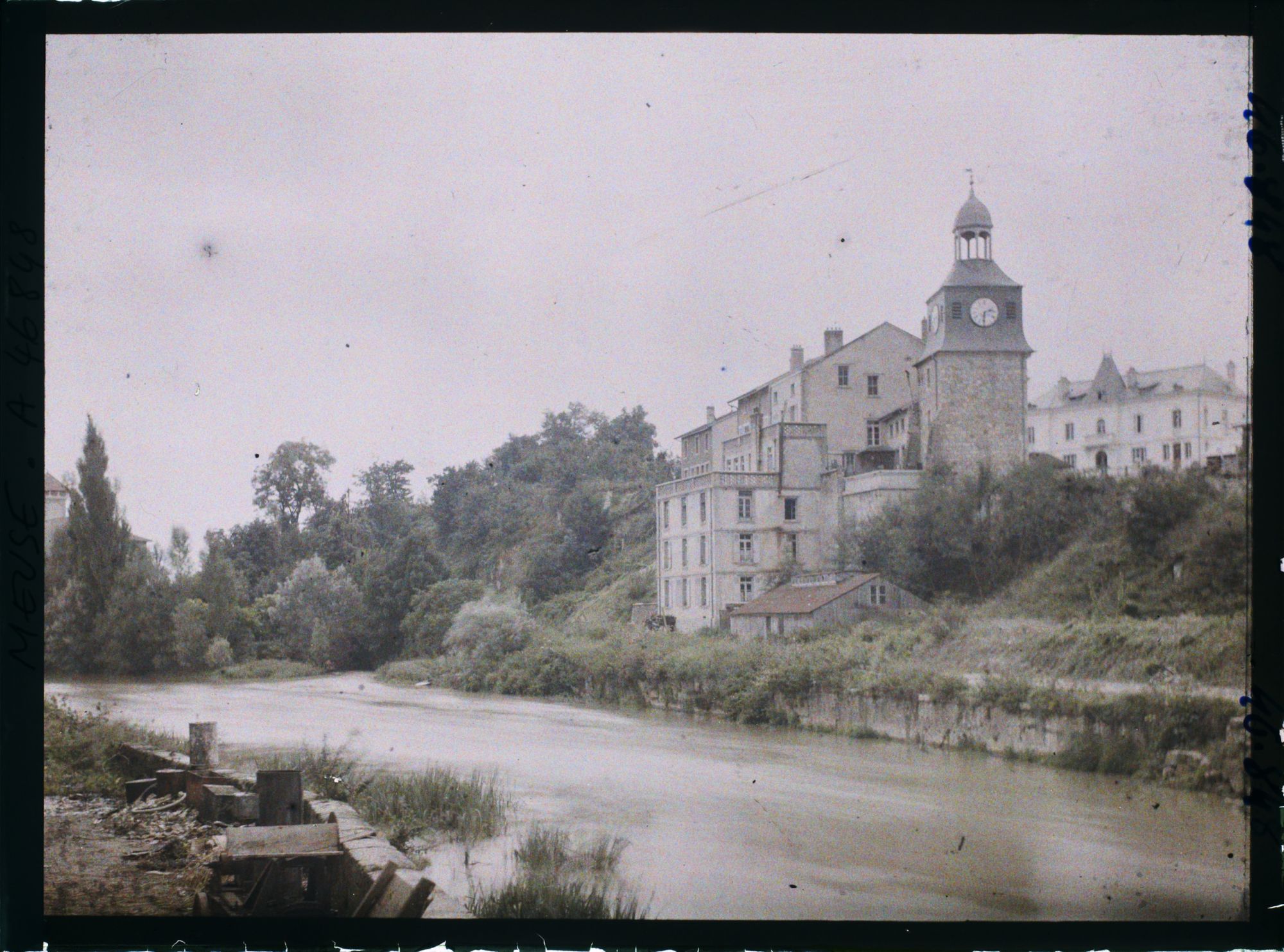 Image représentant France, Varennes (CT) Meuse (1840h), Les bords de l'Aire à Varennes