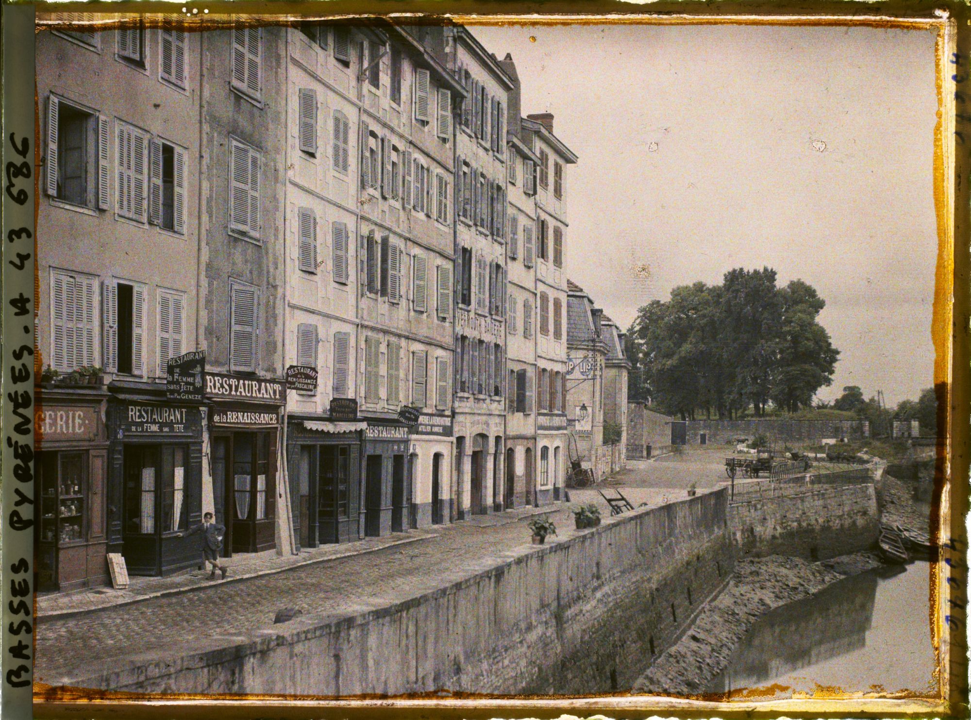 Image représentant France, Bayonne, Les Quais s/ la nive et les remparts