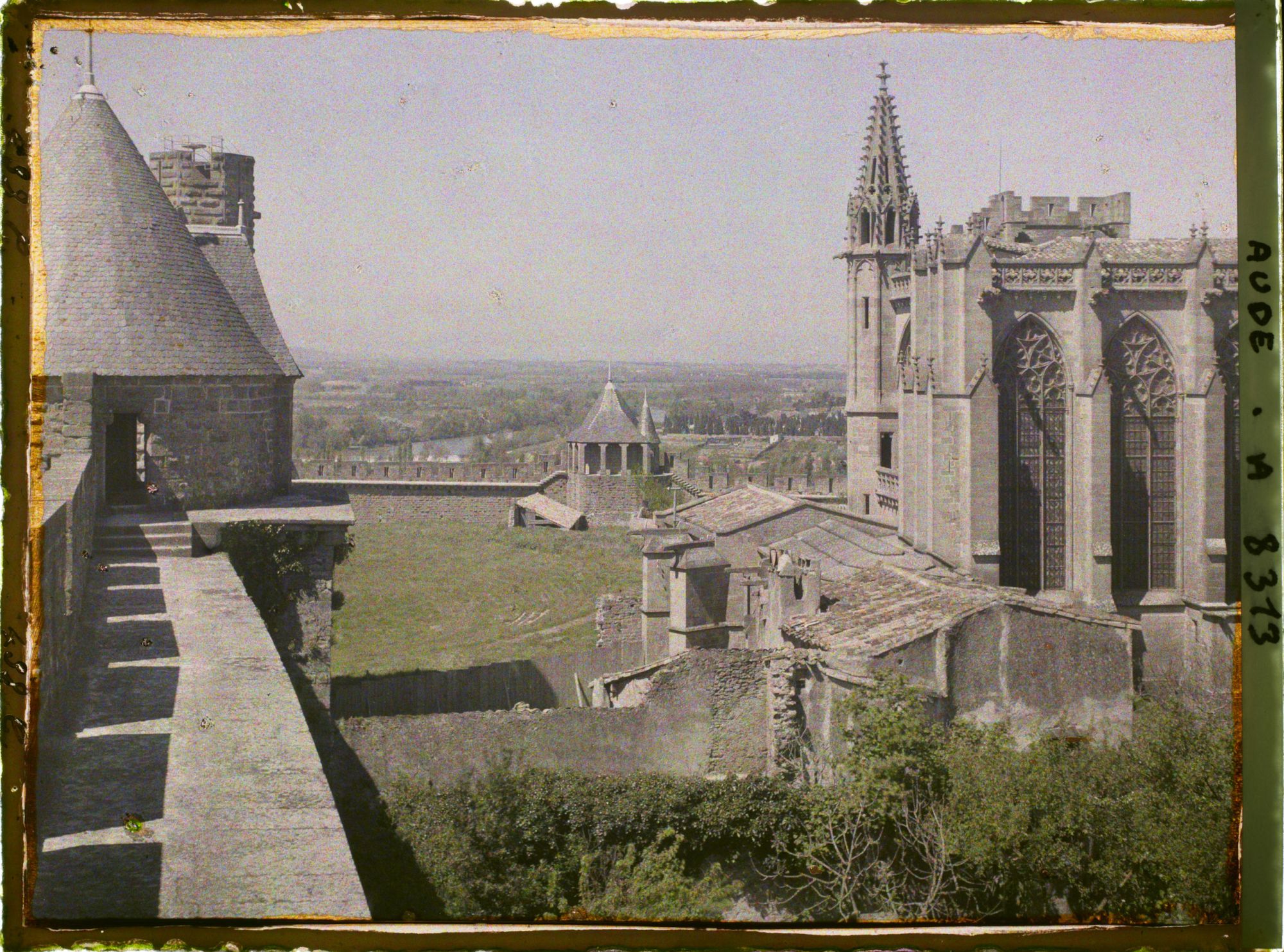 Image représentant L'Eglise, la cité et l'Aude