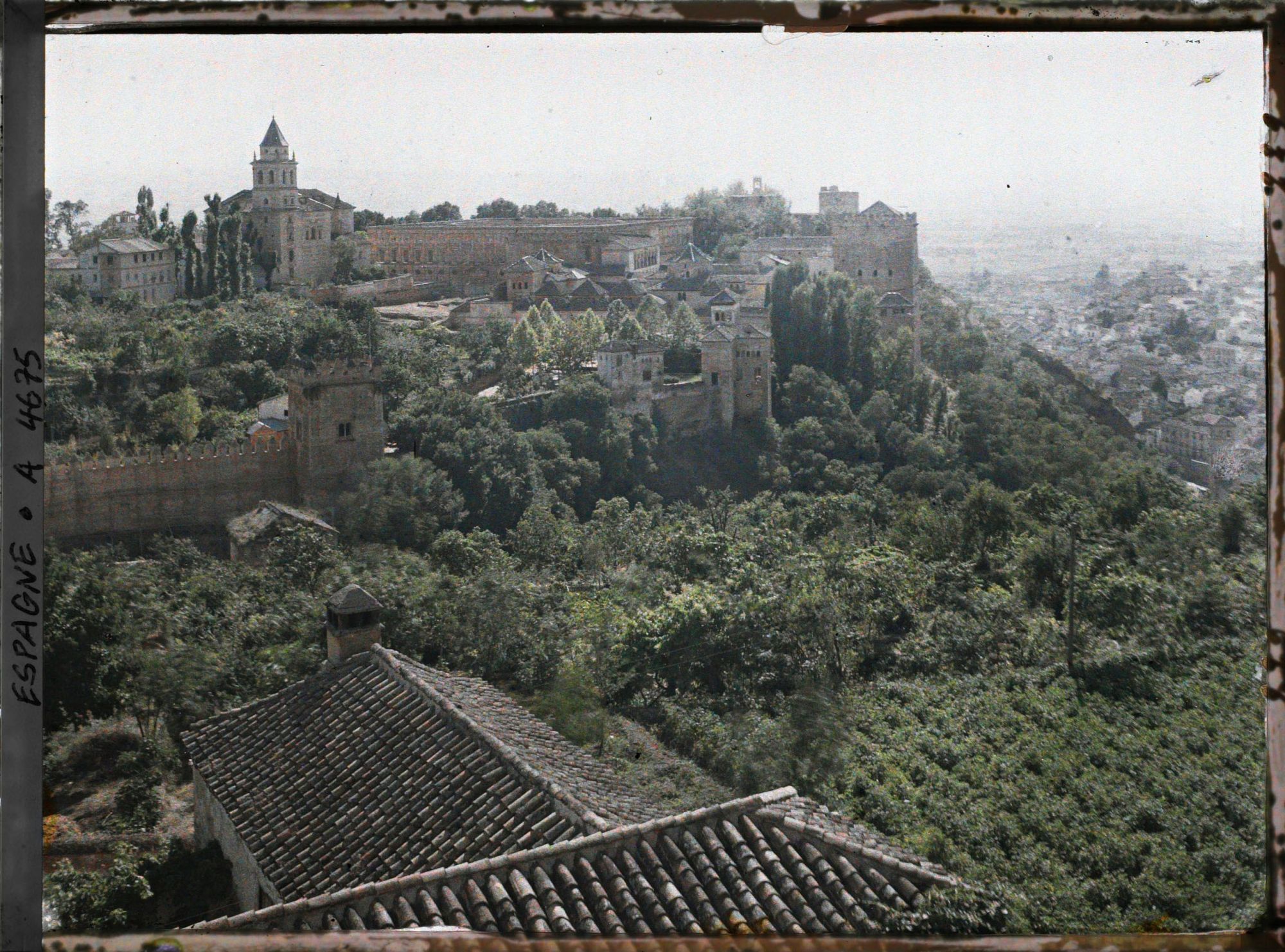 Image représentant Vue de l'Alhambra depuis les jardins du Generalife