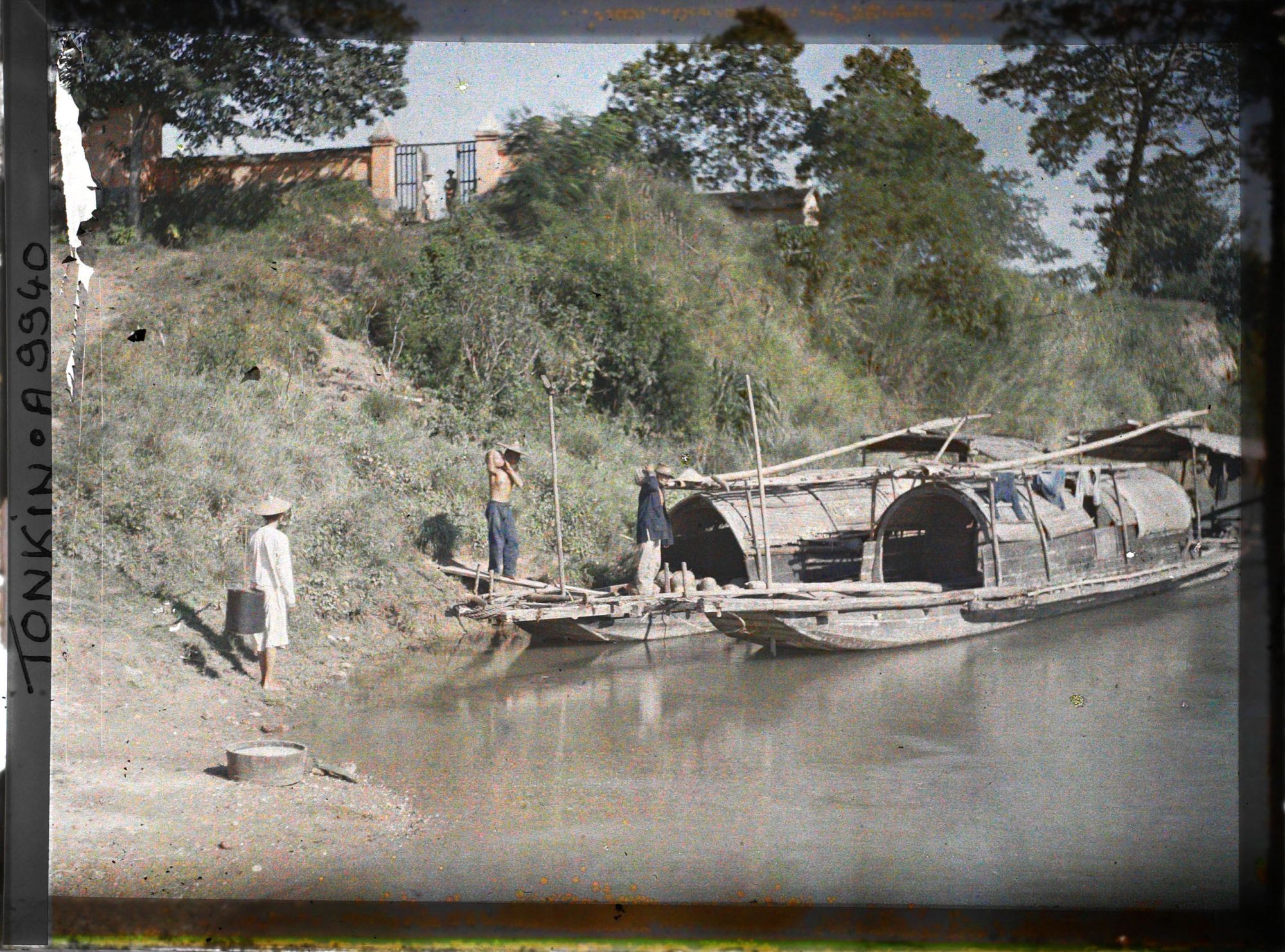 Image représentant Des sampans au bord de la rivière Ki-cung
