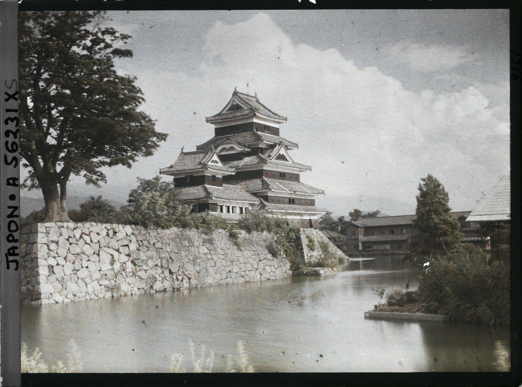 Image représentant Le château médiéval, vu du nord-ouest