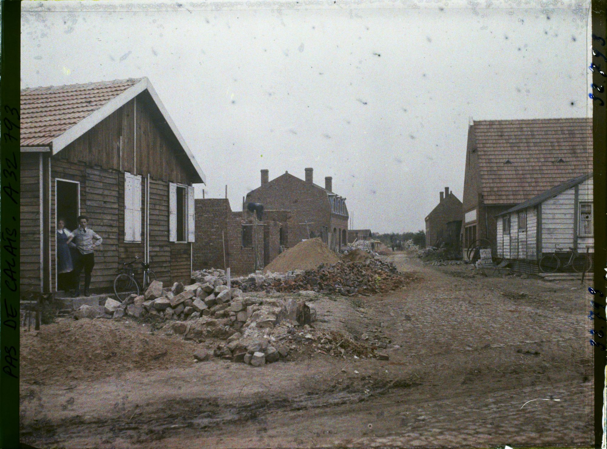 Image représentant France, Neuville St Waast, Reconstructions au Centre du Village