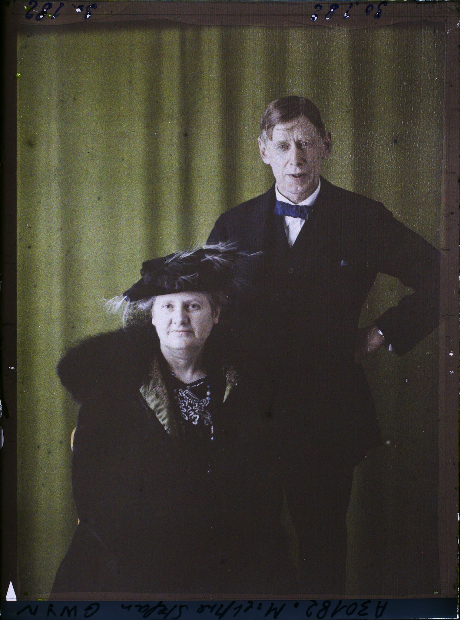 Image représentant https://musee-albert-kahn.s-museum.fr/home/NWQ2OTAwYzNmYjZlZTk1ZWQwODJmMjY4L2dlbmVyaWMtbm90aWNlLXRhYi9hdXRob3JpdHkvNjE3YTc5ZjVjZjhiODk2OGIzMzM3ZDIx/5d6900c3fb6ee95ed082f268/generic-notice-tab/authority/617a79ebcf8b8968b3336ecf Stephen Gwynn et son épouse  https://musee-albert-kahn.s-museum.fr/home/NWQ2OTAwYzNmYjZlZTk1ZWQwODJmMjY4L2dlbmVyaWMtbm90aWNlLXRhYi9hdXRob3JpdHkvNjE3YTc5ZjVjZjhiODk2OGIzMzM3ZDIx/5d6900c3fb6ee95ed082f268/generic-notice-tab/authority/617a79ebcf8b8968b3336ed0 Mary Louisa