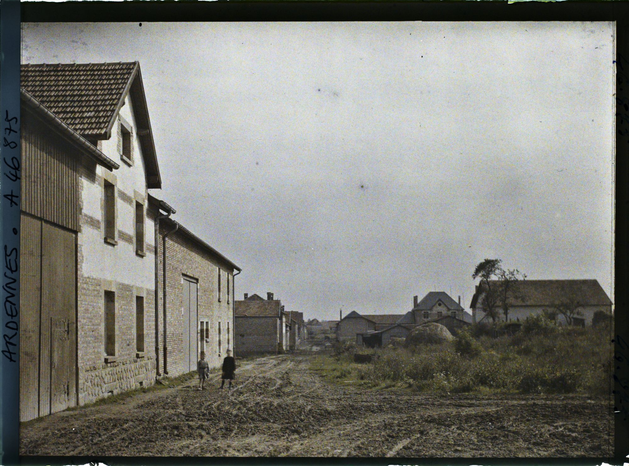 Image représentant France, Challerange Hte 380 h, Rue de Brécy et entrée de Challerange par la dite route
