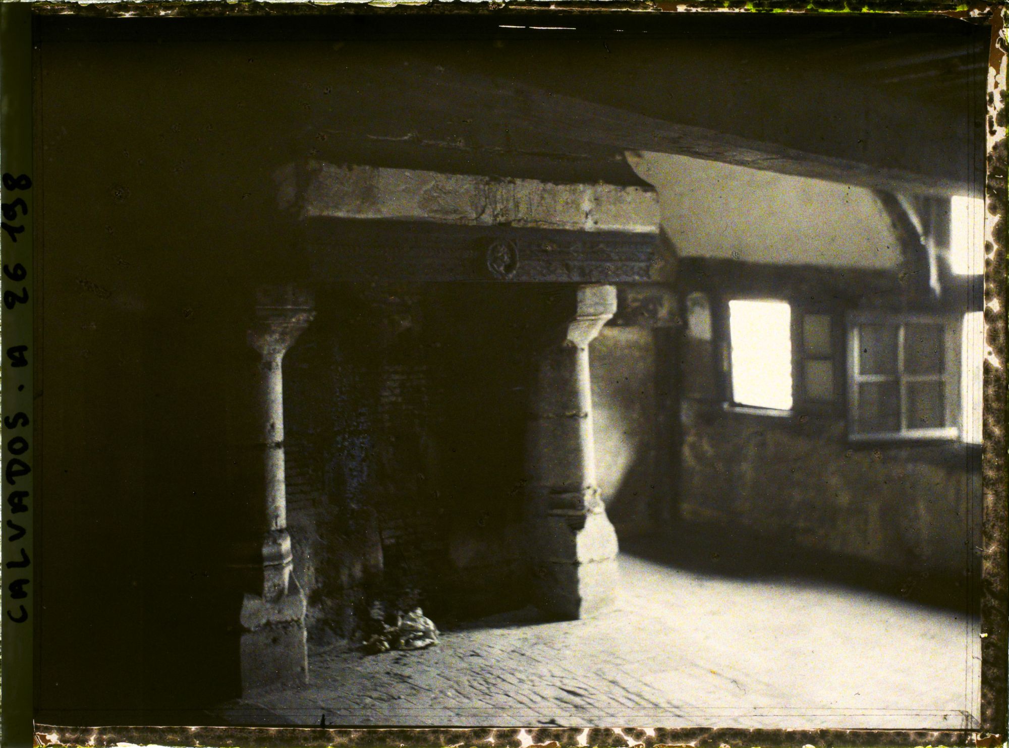 Image représentant Intérieur du manoir de la Salamandre