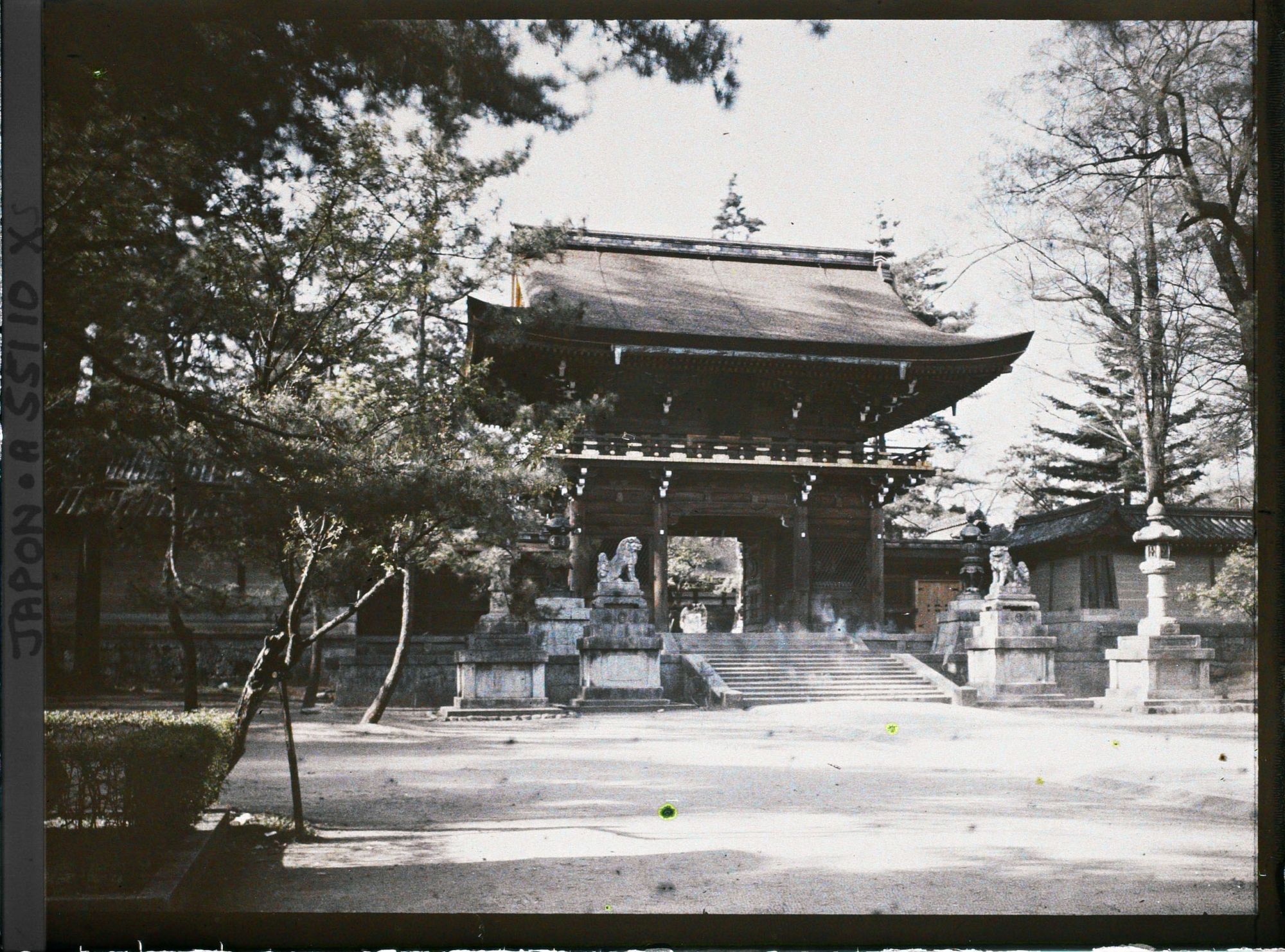 Image représentant Temple Kitano Tenjin-Jinja : entrée principale