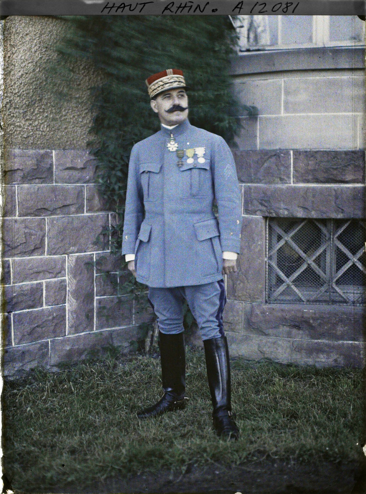Image représentant Général Berdoulat, Commandt le 1er C.A.C. à Montreux Vieux