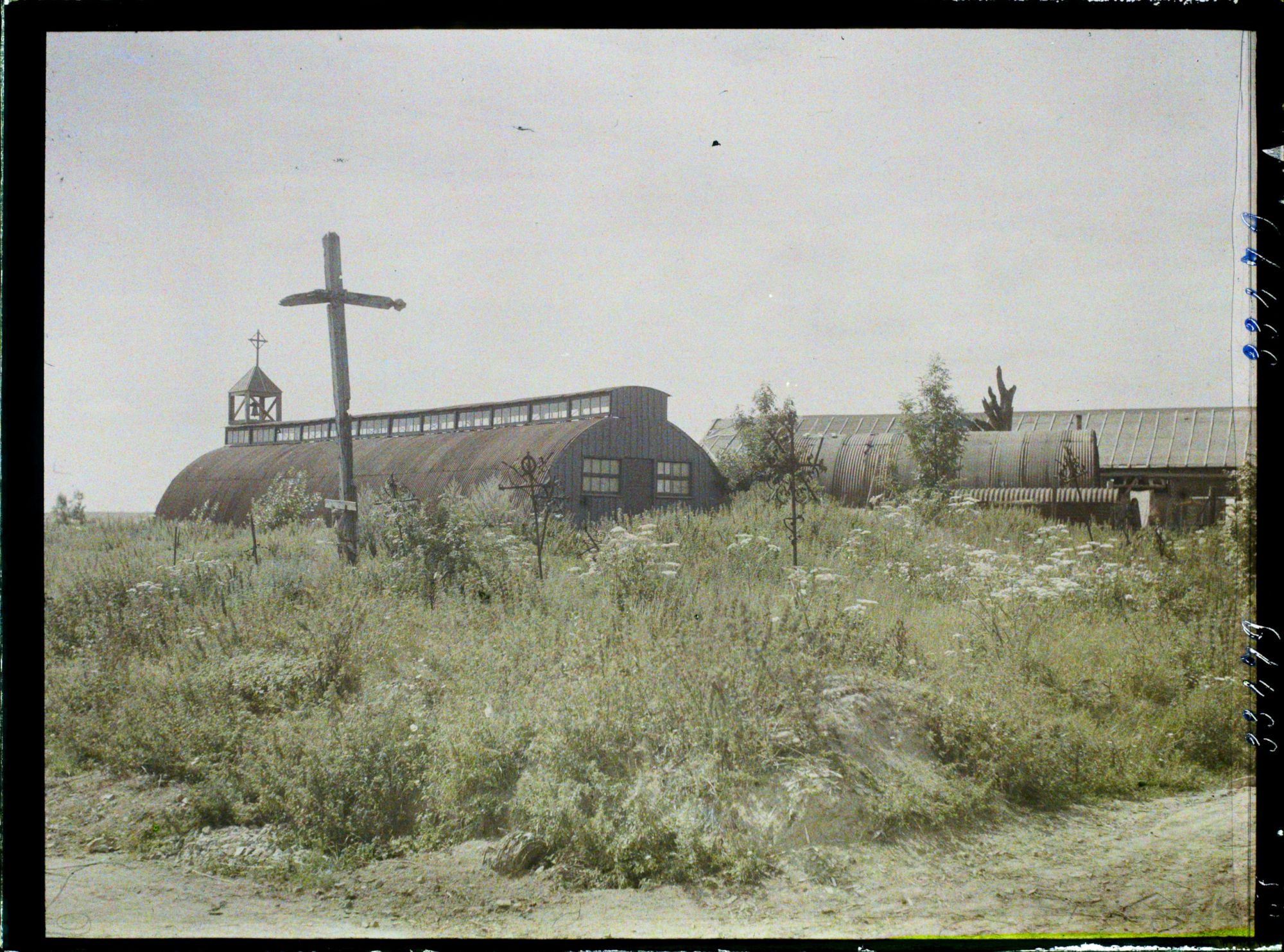 Image représentant France, Contalmaison, L'Eglise et le Cimetière