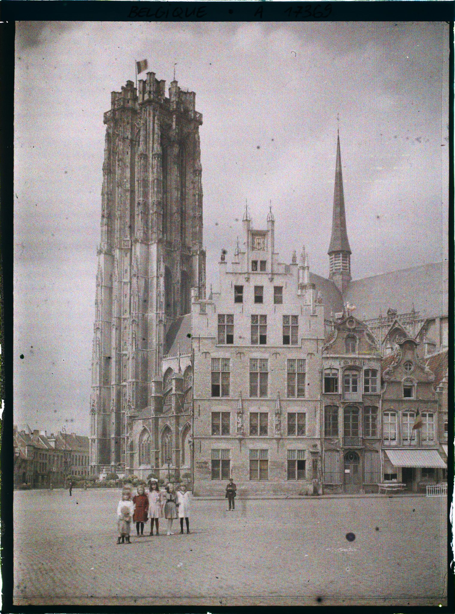 Image représentant Belgique, Malines, La Tour St Rombaut vue de la Grande Place
