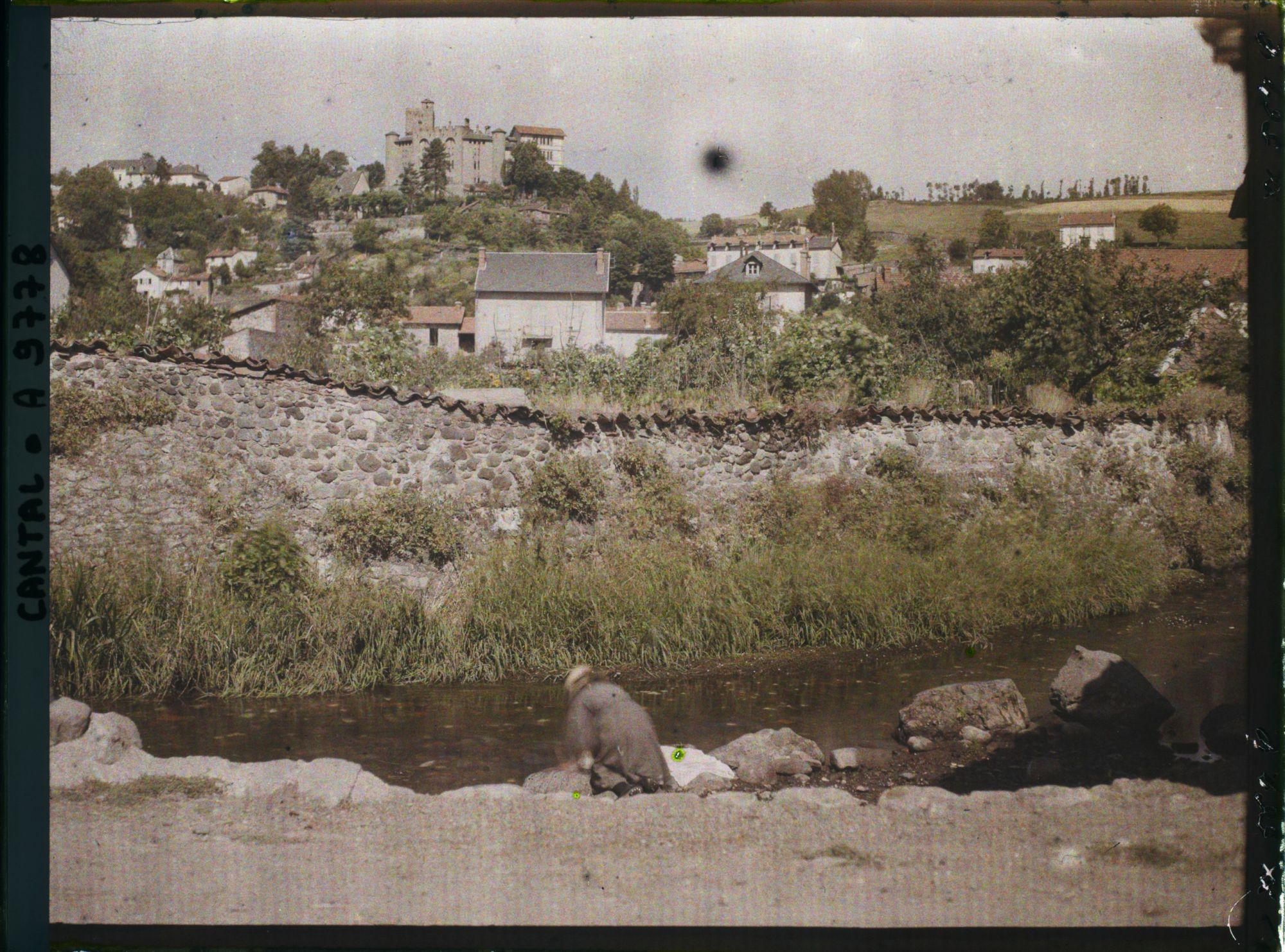 Image représentant Vue du château Saint-Etienne, depuis les bords de la Jordanne