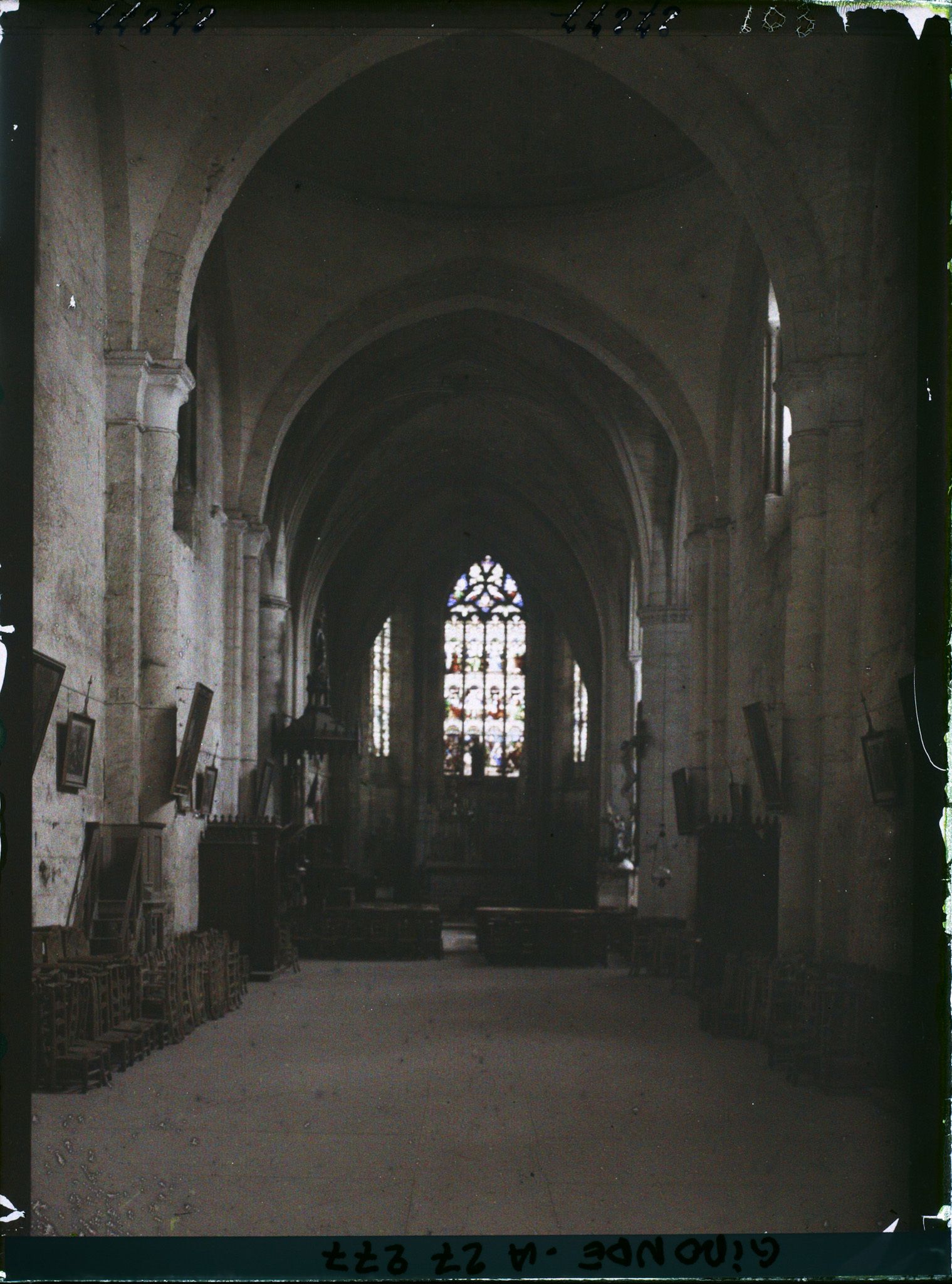 Image représentant France, St Emilion, Intérieur de l'Eglise Collégiale