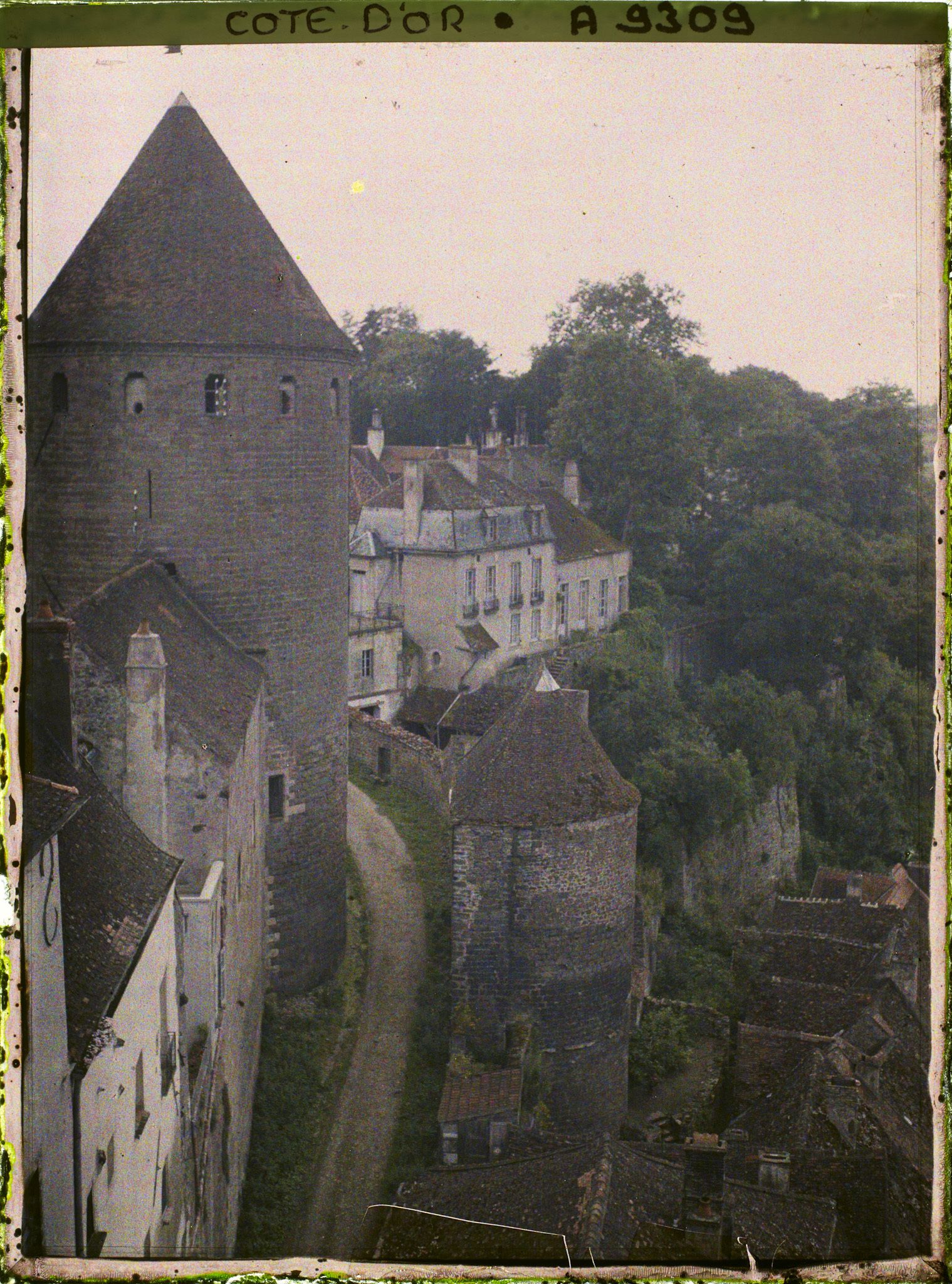 Image représentant La Tour de l'Orle d'Or