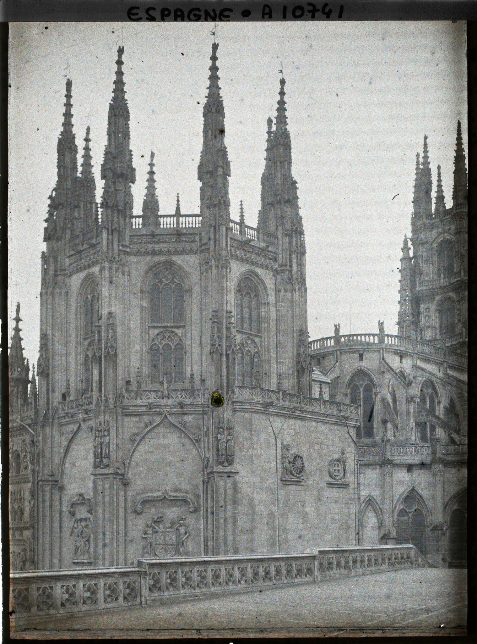 Image représentant Espagne, Burgos, La Chapelle du Connétable de la Cathédrale vue de l'extérieur