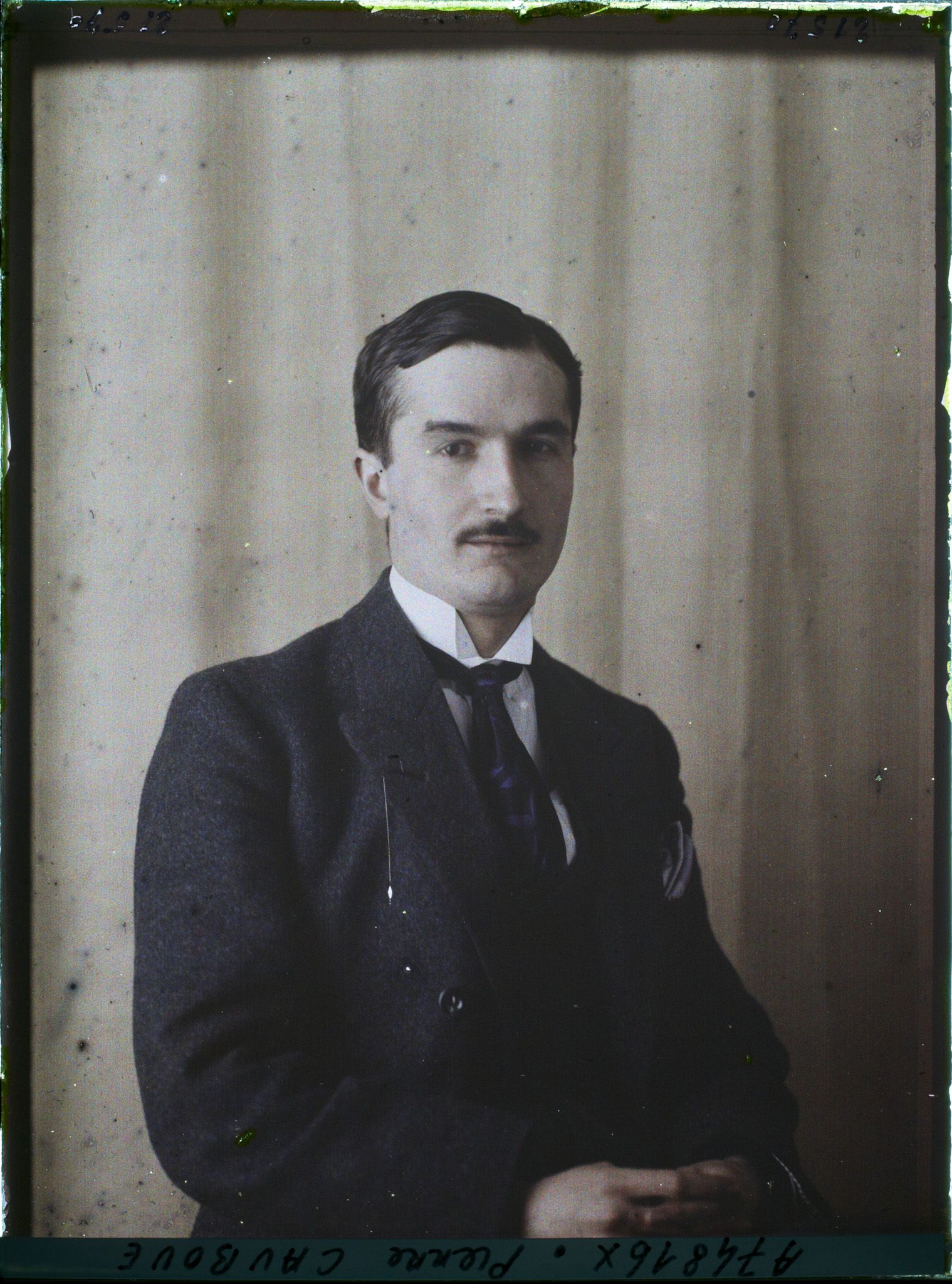 Image représentant Monsieur  https://musee-albert-kahn.s-museum.fr/home/NWQ2OTAwYzNmYjZlZTk1ZWQwODJmMjY4L2dlbmVyaWMtbm90aWNlLXRhYi9hdXRob3JpdHkvNjE3YTc5ZjVjZjhiODk2OGIzMzM3ZDIx/5d6900c3fb6ee95ed082f268/generic-notice-tab/authority/617a79ebcf8b8968b3336a43 Pierre Cauboué