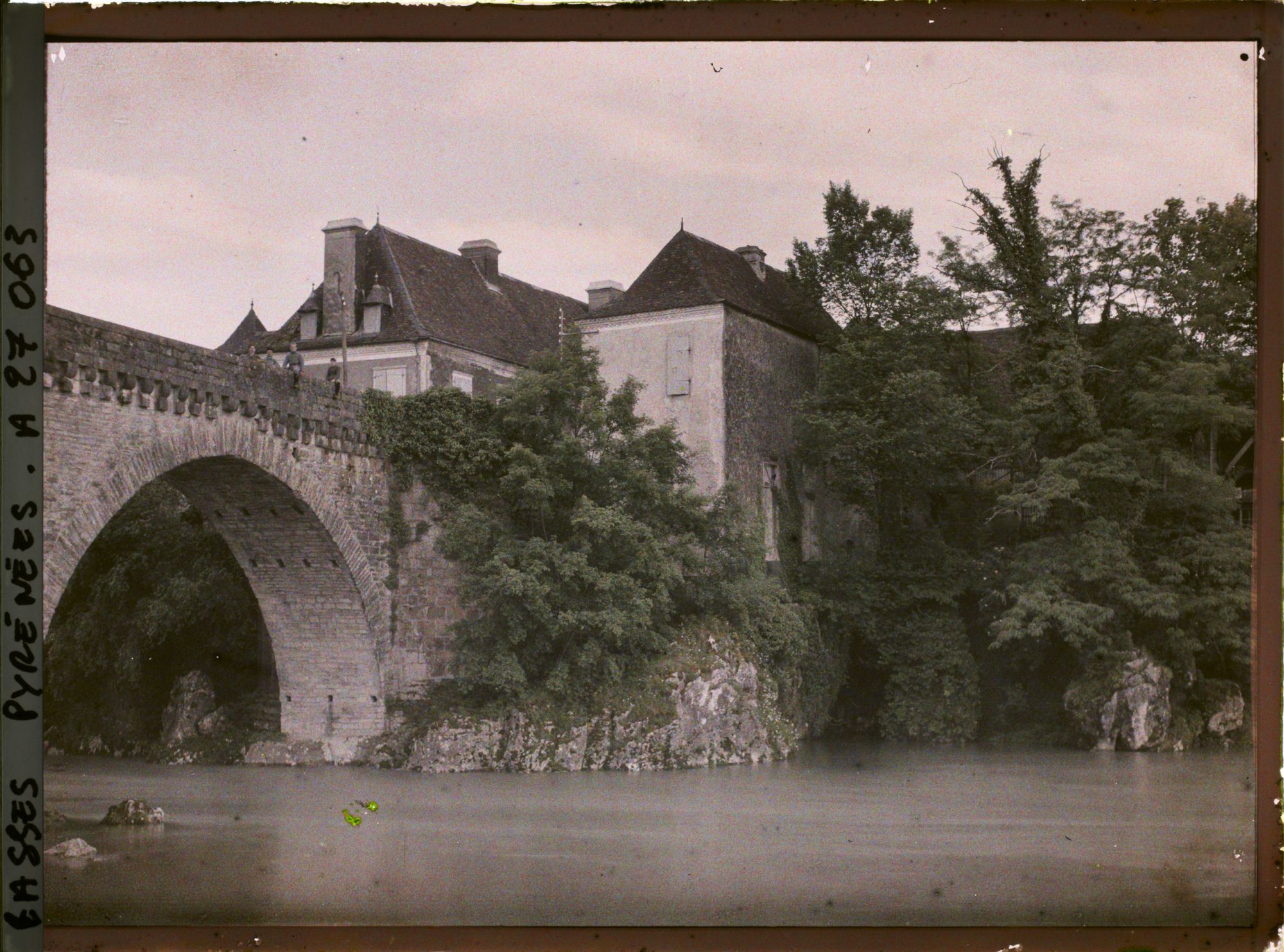 Image représentant France , Orthez, Les bords du Gave