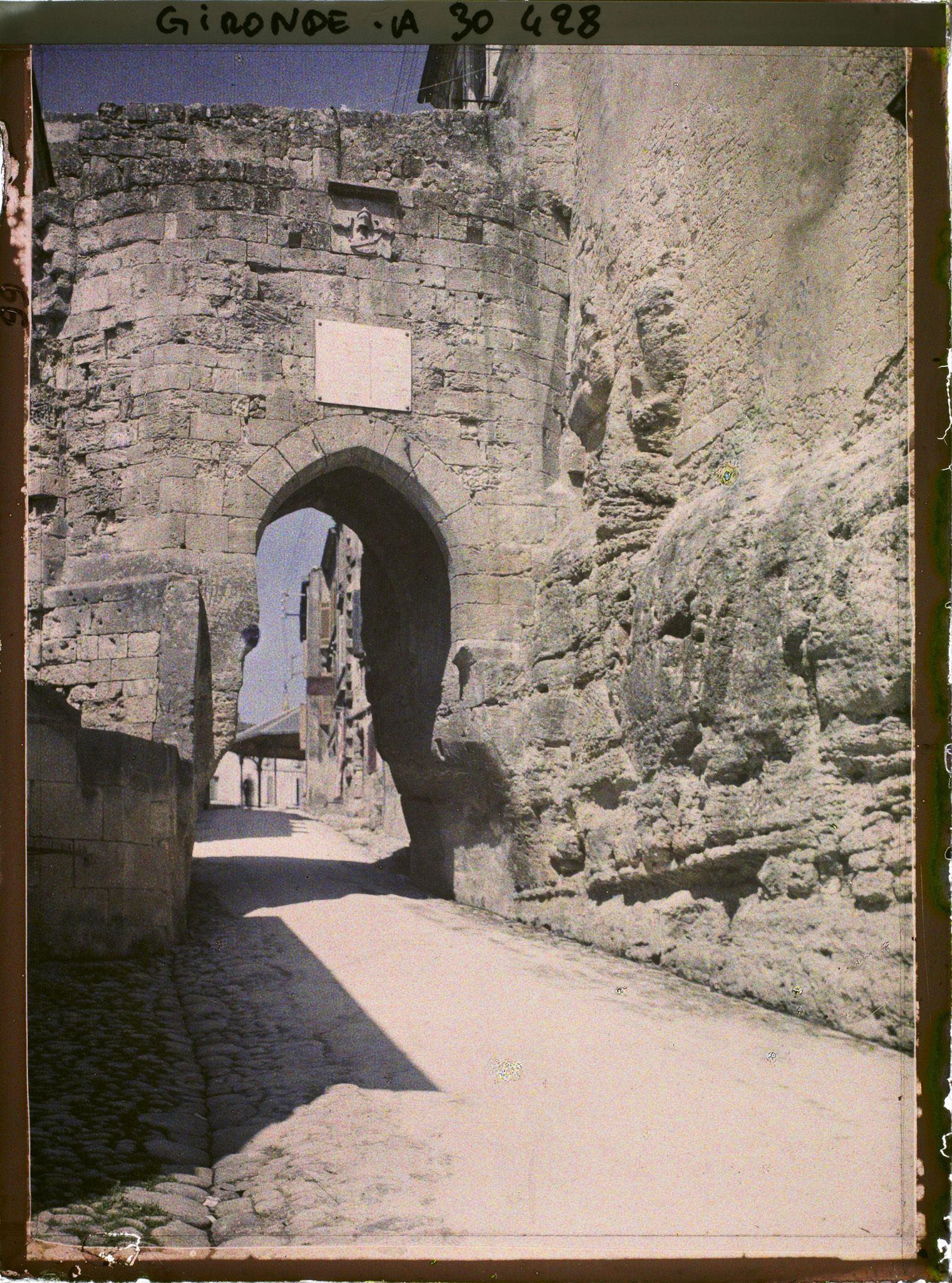 Image représentant France, Bourg s/Gironde, Porte Batelleyre