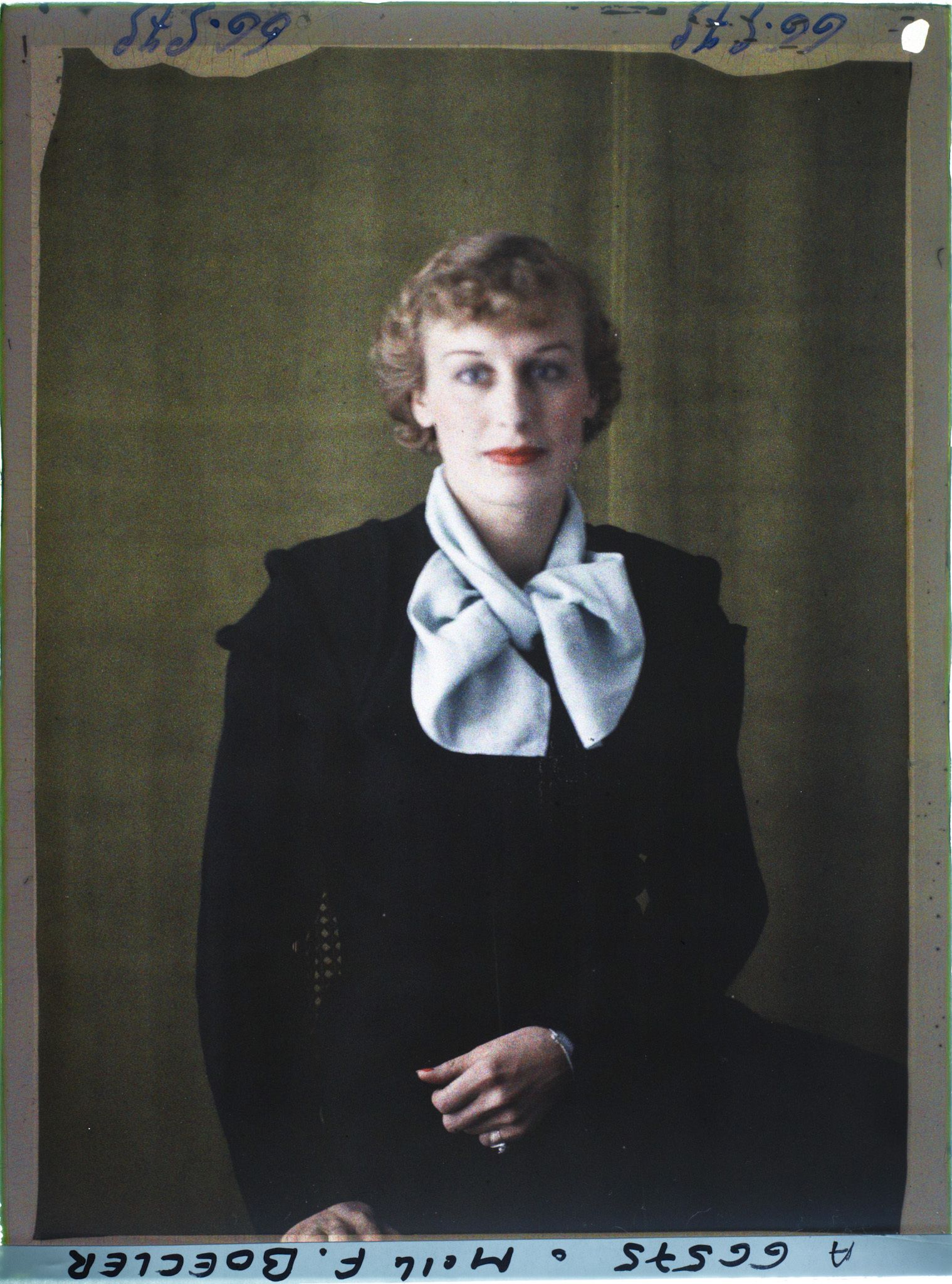 Image représentant https://musee-albert-kahn.s-museum.fr/home/NWQ2OTAwYzNmYjZlZTk1ZWQwODJmMjY4L2dlbmVyaWMtbm90aWNlLXRhYi9hdXRob3JpdHkvNjE3YTc5ZjVjZjhiODk2OGIzMzM3ZDIx/5d6900c3fb6ee95ed082f268/generic-notice-tab/authority/617a79ebcf8b8968b33368d5 Mademoiselle Frances Boecler