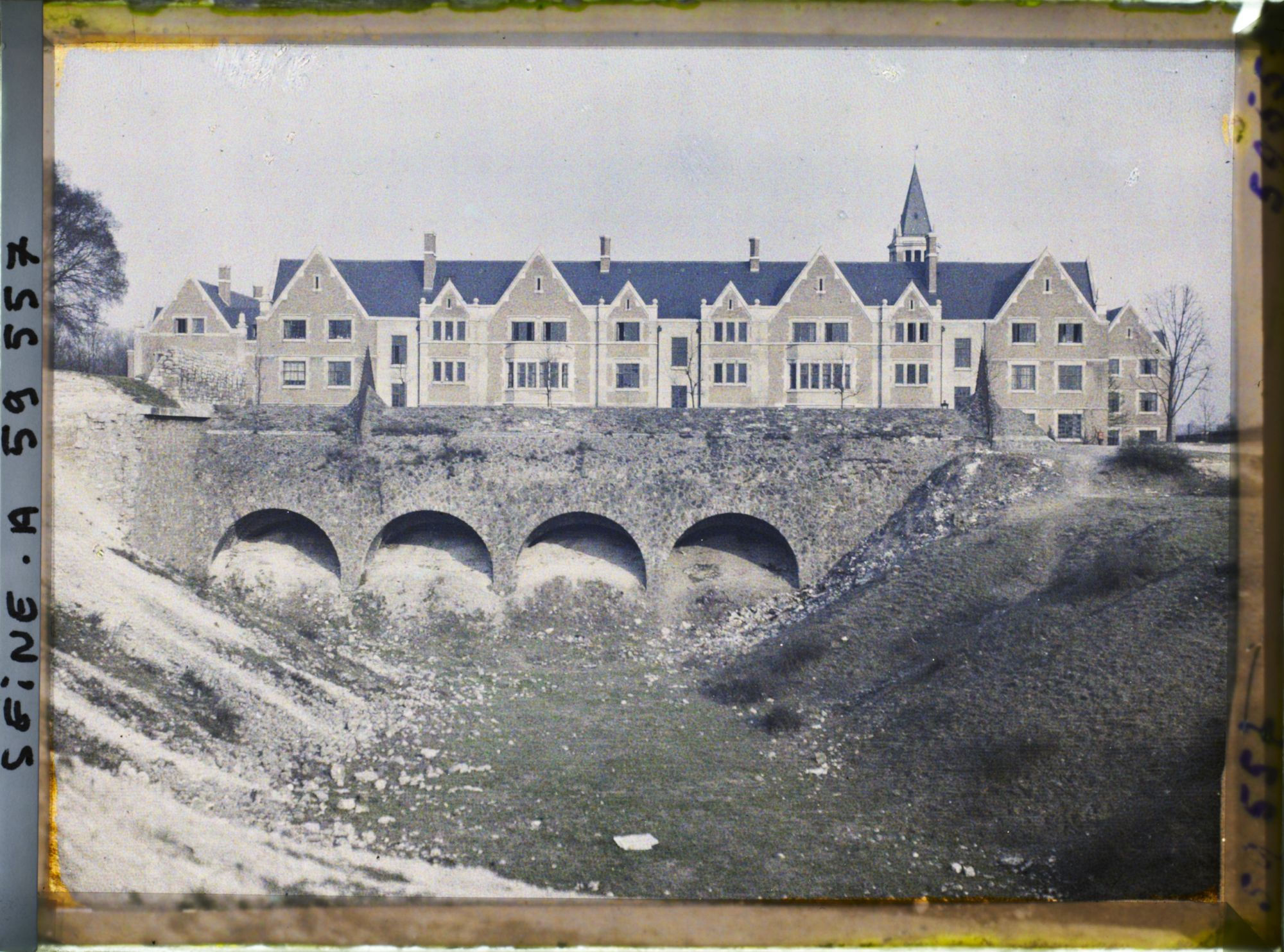 Image représentant La cité universitaire, la fondation Deutsch de la Meurthe