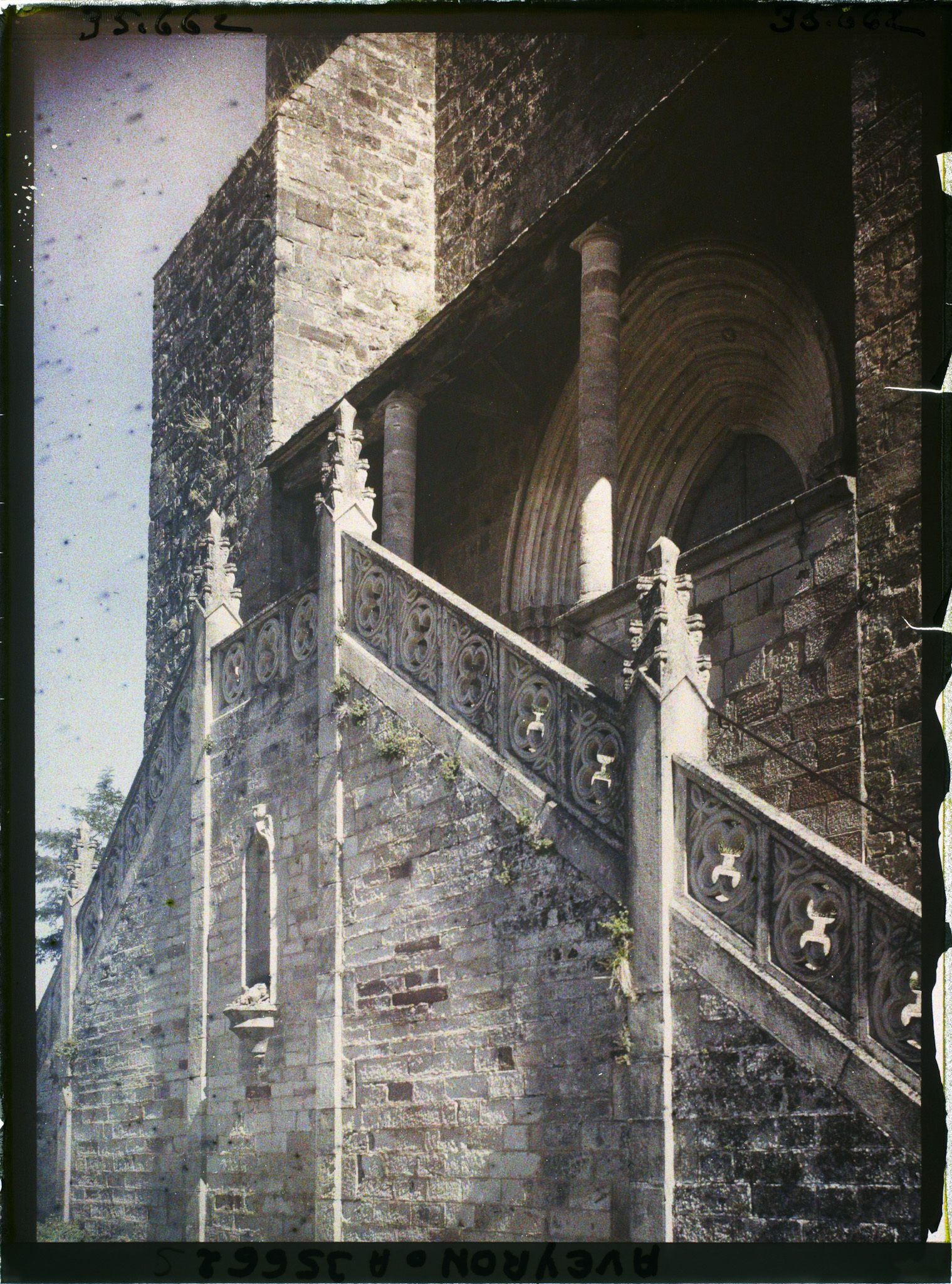 Image représentant L'église Saint-Jean