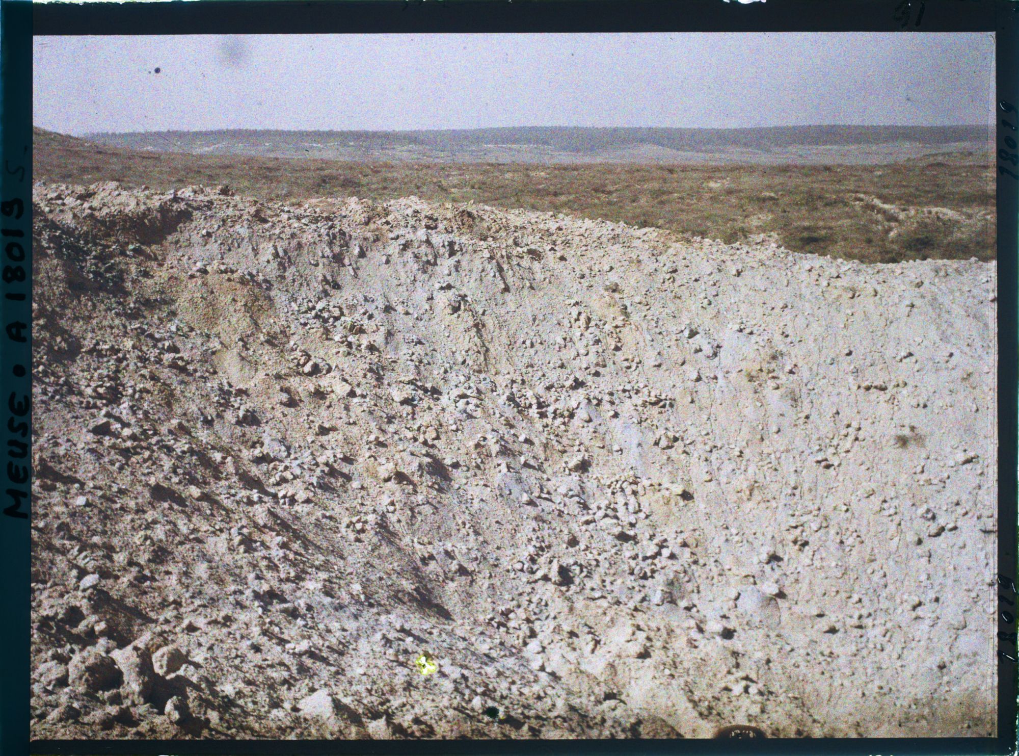 Image représentant France, Les Eparges, Entonnoir de mine (N° 3)