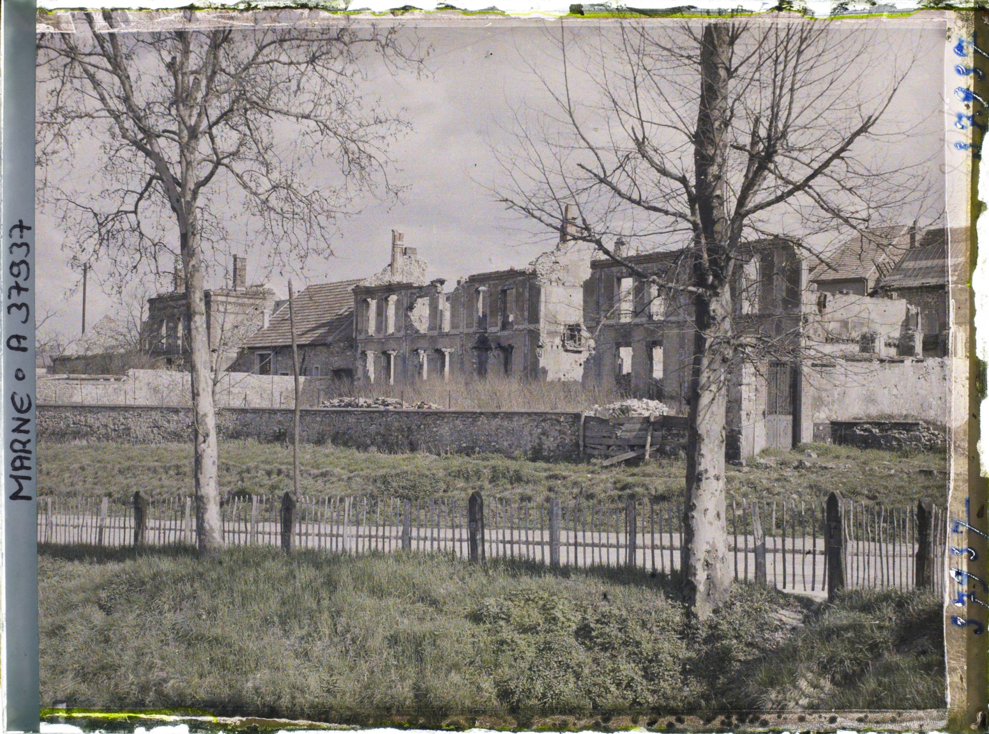 Image représentant France, Dormans, Ruines Quartier de la Gare