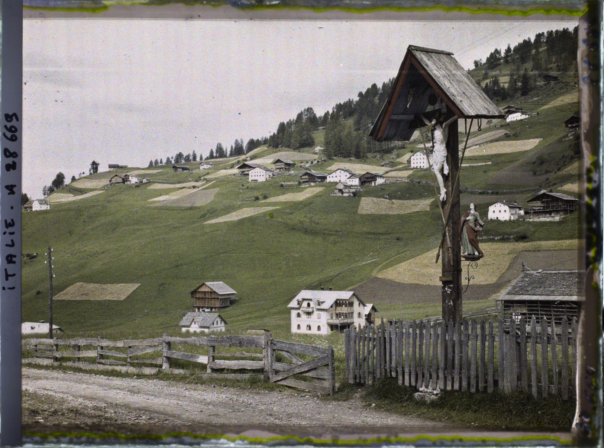 Image représentant Vue des hauteurs du village