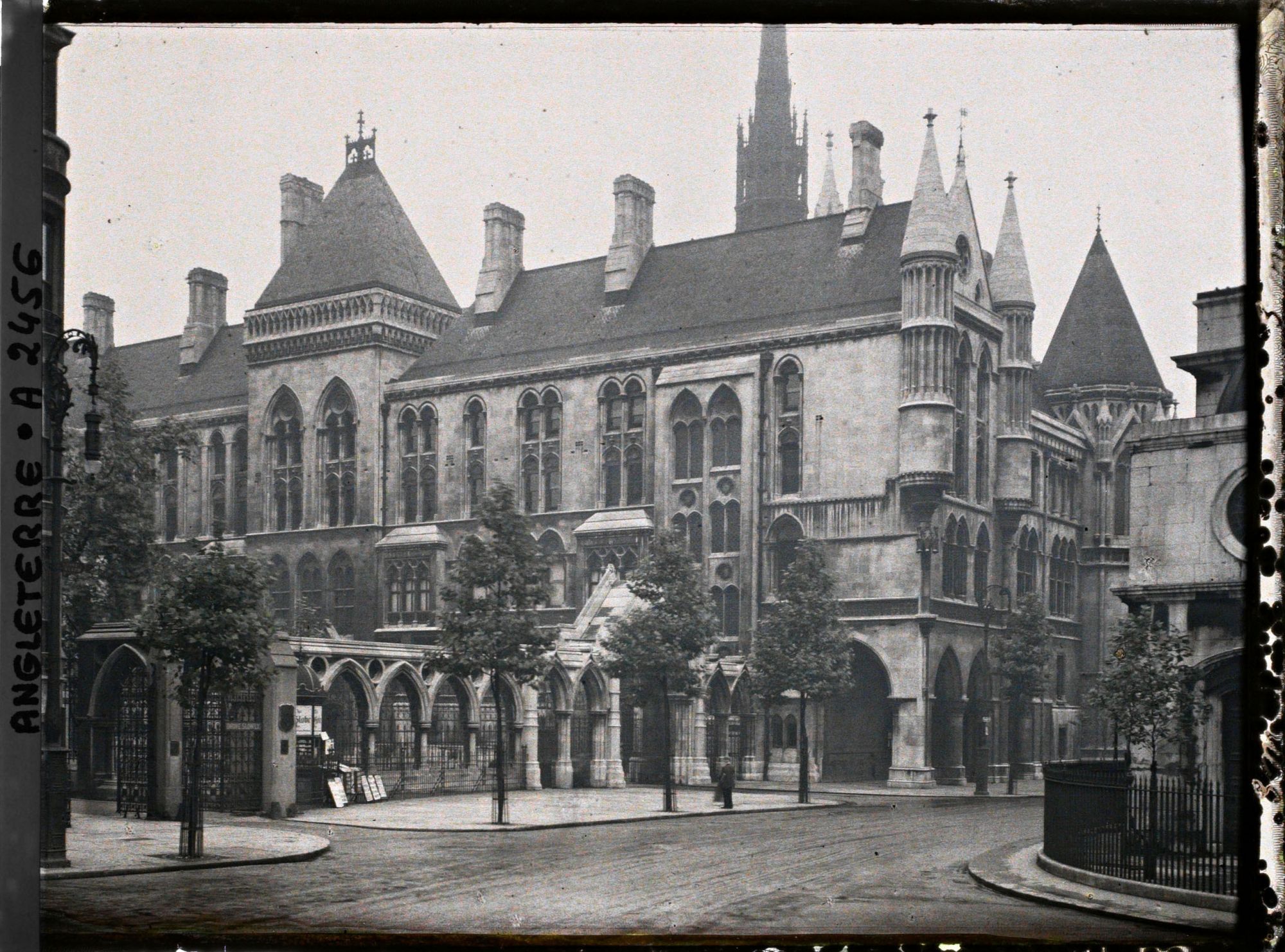 Image représentant the royal courts of justice