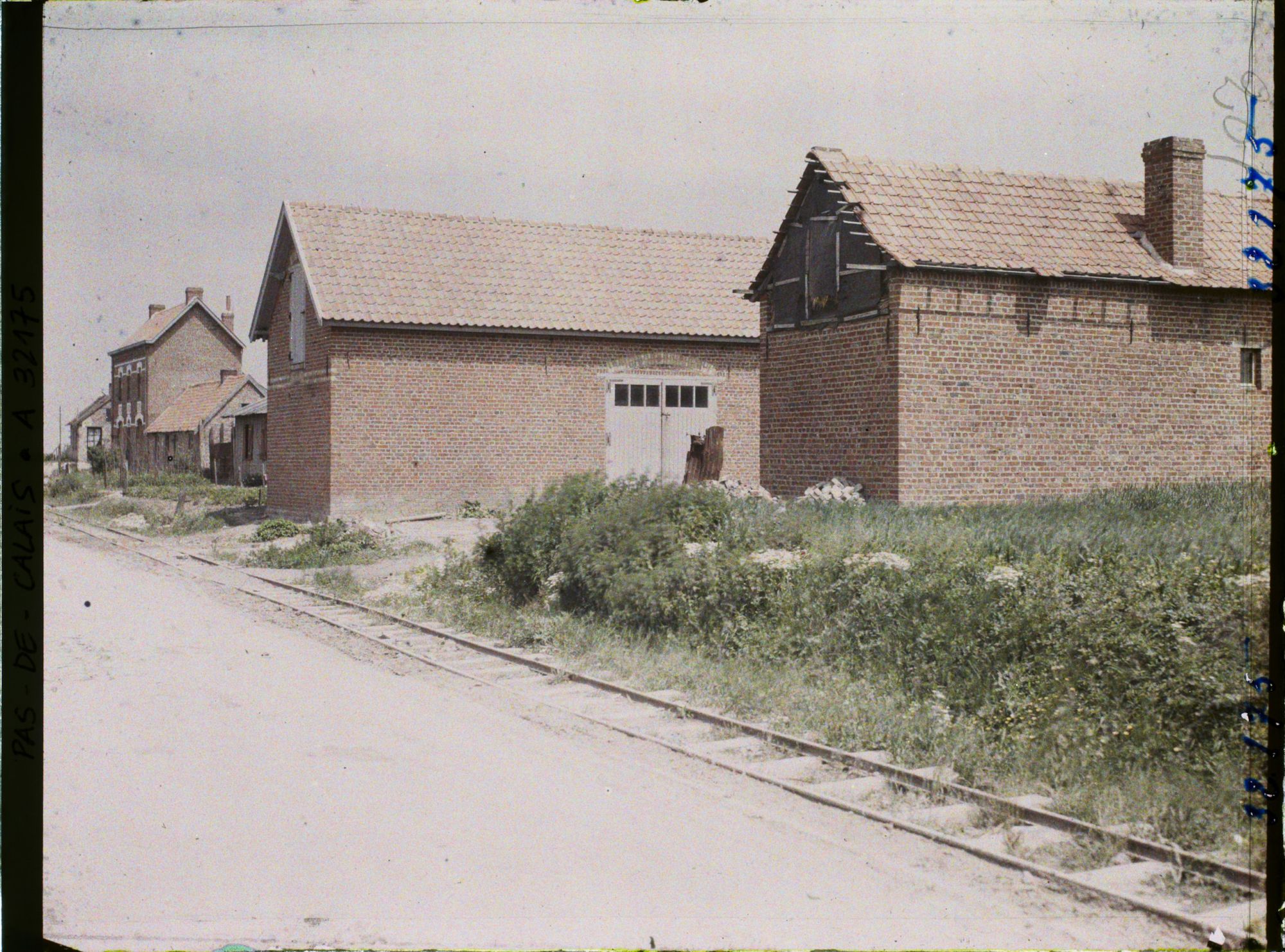 Image représentant France, Givenchy, Maison et ferme reconstruites