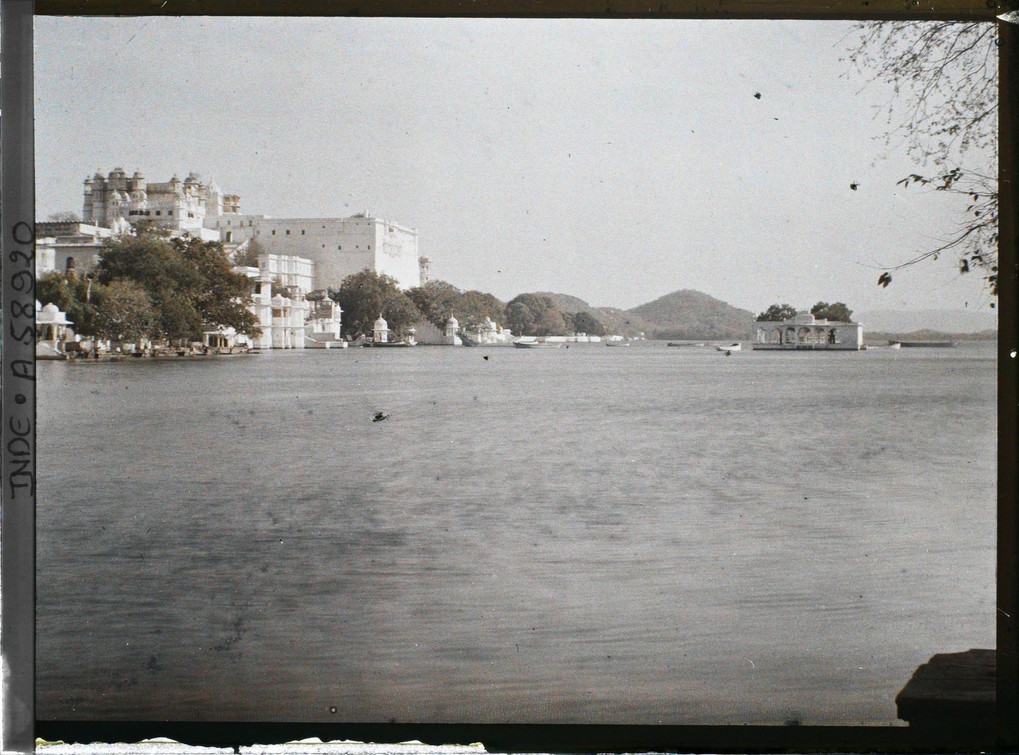 Image représentant Vue sur le lac