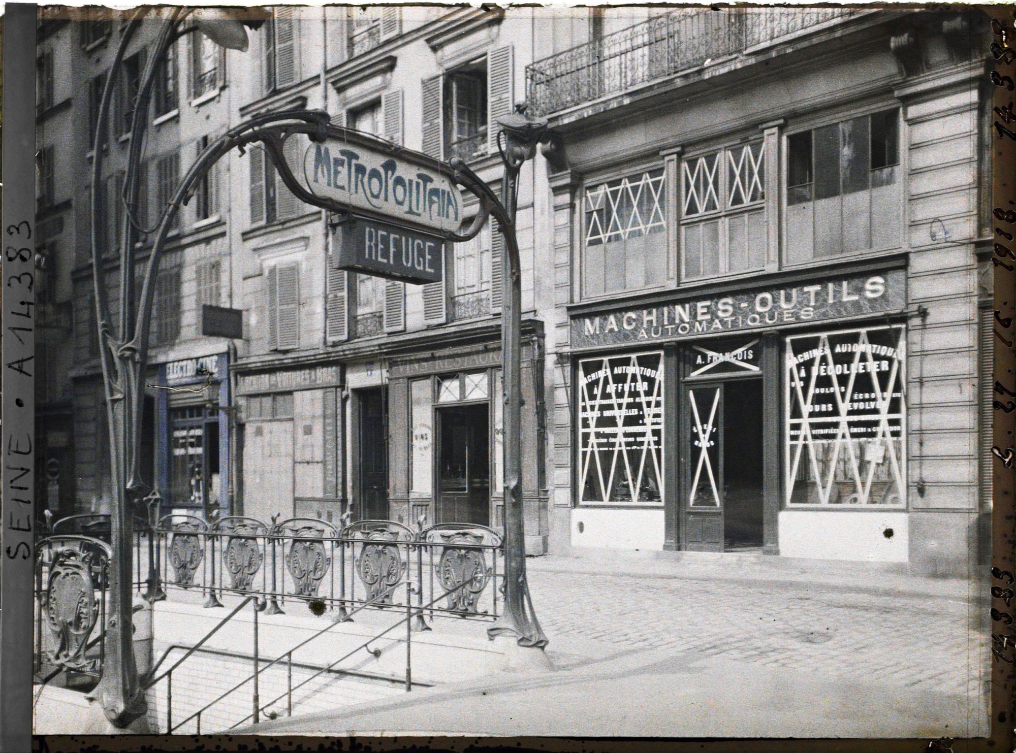 Image représentant La station de métro Parmentier servant de refuge, avenue Parmentier