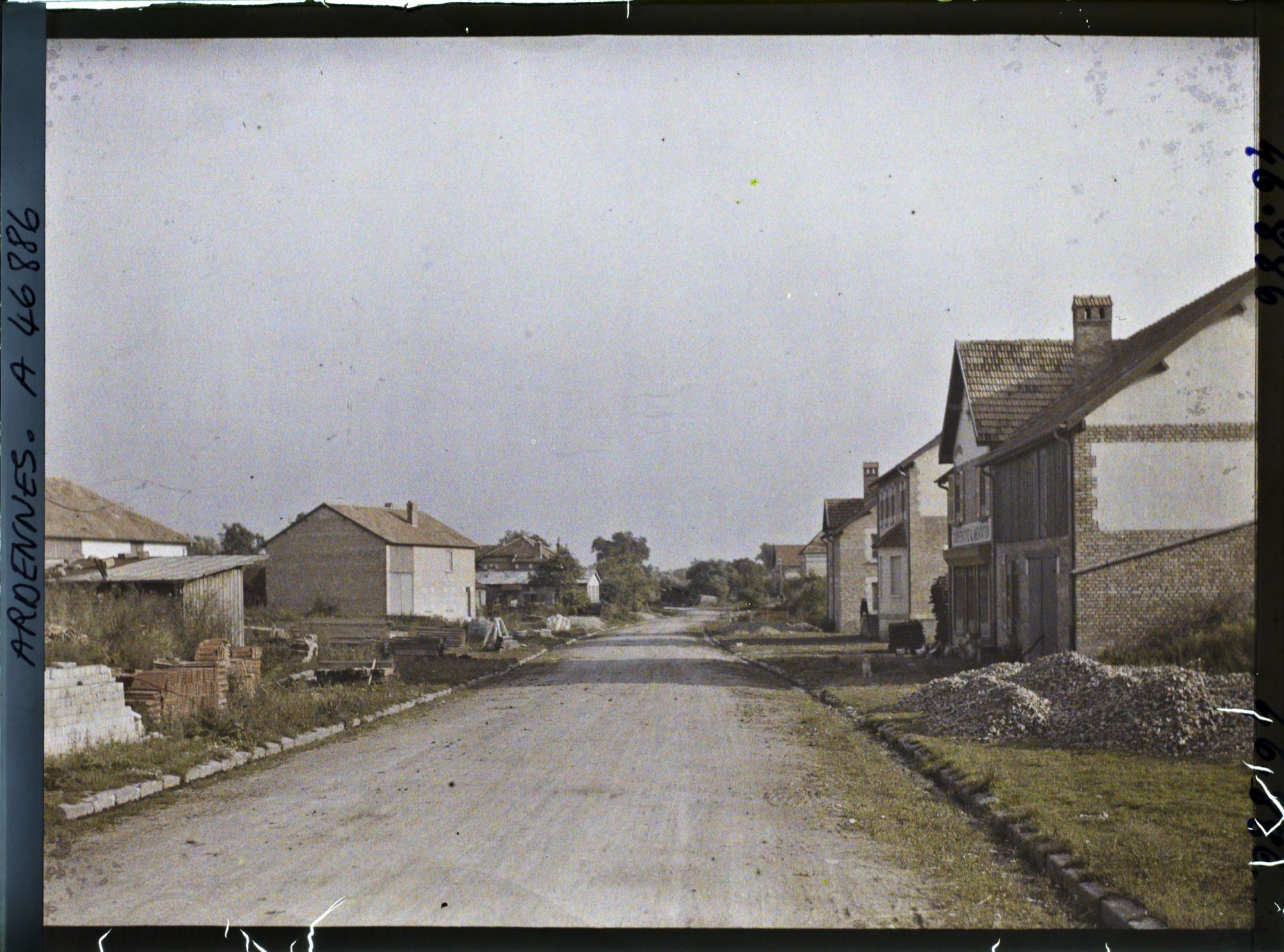 Image représentant France, Challerange Hte 380 h, Rte de Monthois