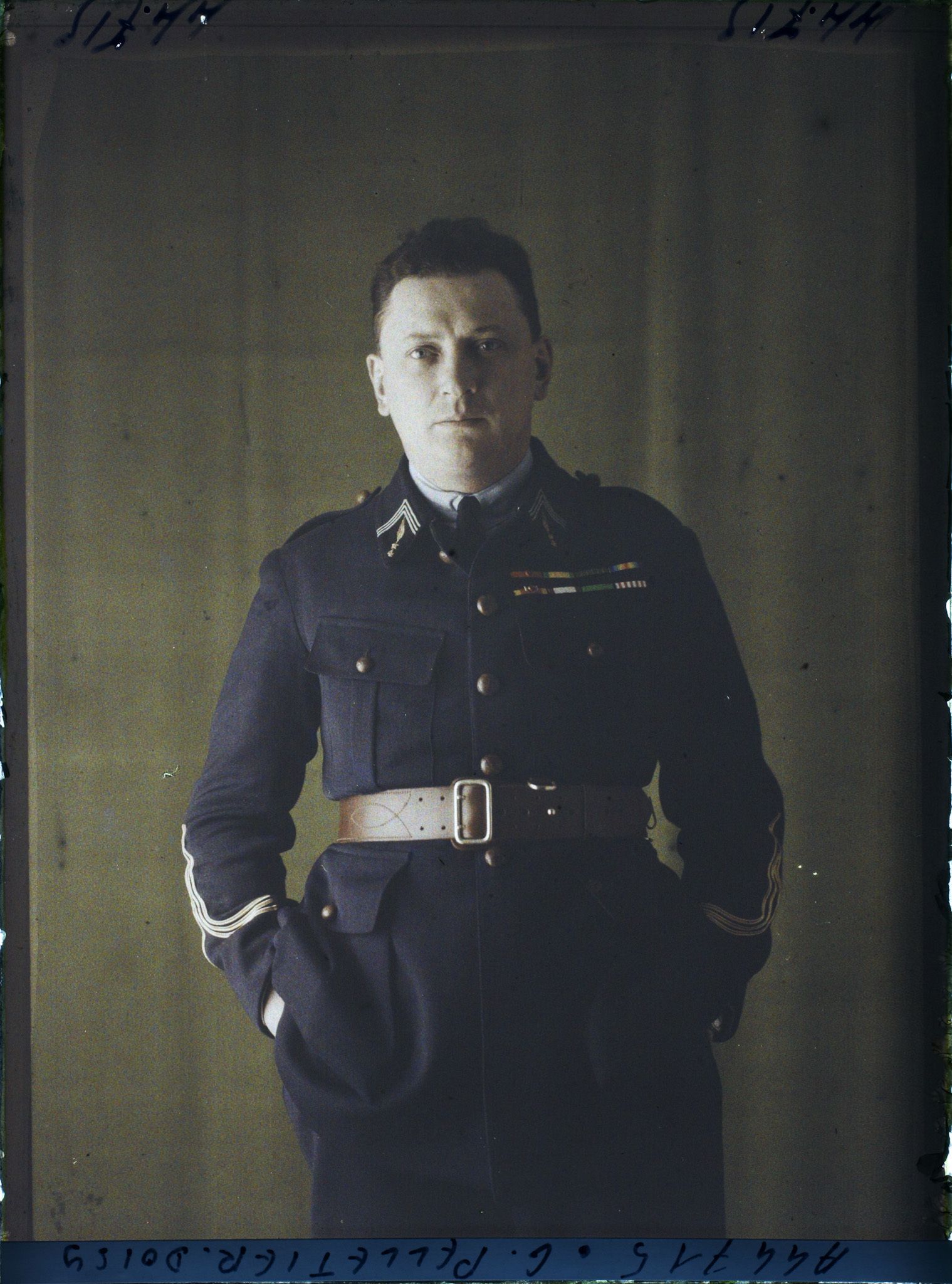 Image représentant Le Général  https://musee-albert-kahn.s-museum.fr/home/NWQ2OTAwYzNmYjZlZTk1ZWQwODJmMjY4L2dlbmVyaWMtbm90aWNlLXRhYi9hdXRob3JpdHkvNjE3YTc5ZjVjZjhiODk2OGIzMzM3ZDIx/5d6900c3fb6ee95ed082f268/generic-notice-tab/authority/617a79ebcf8b8968b3336684 Georges Pelletier-Doisy