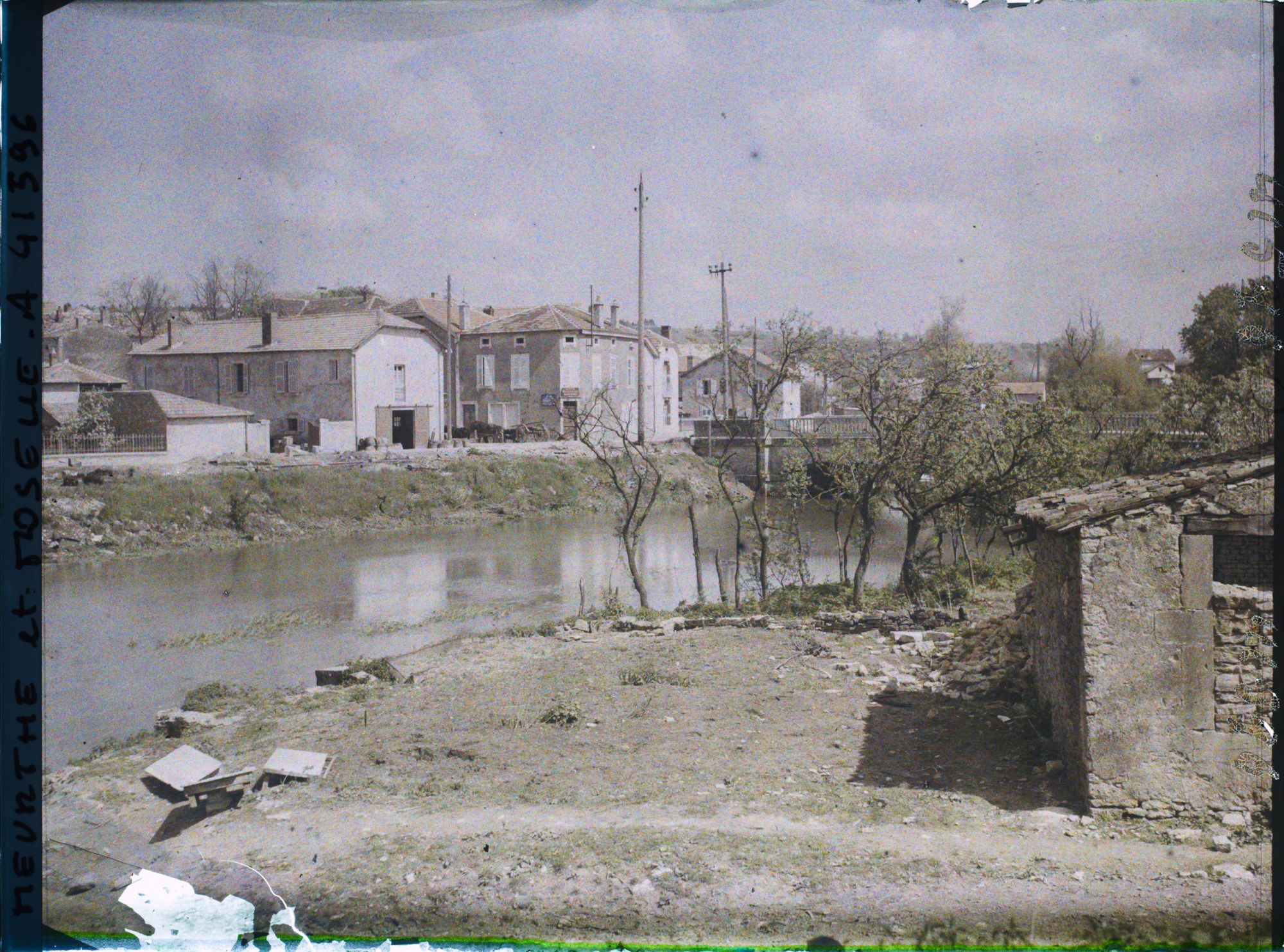 Image représentant France, Thiaucourt, Reconstructions le long du Rup de Mad