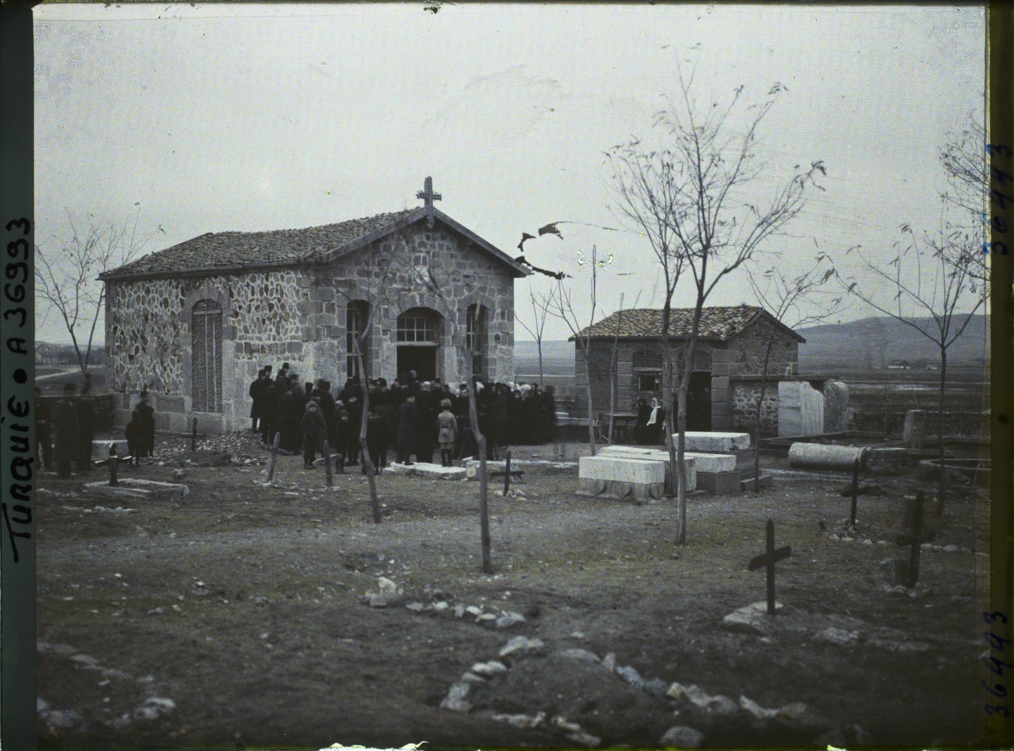 Image représentant Turquie, Angora, Fidèles Arméniens Catholiques assistant à la Messe de Noël
