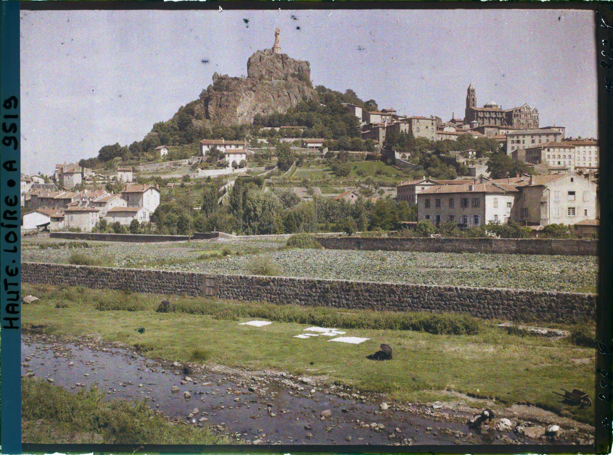 Image représentant Vue de la ville prise des bords de la Borne prise du Pont-Vieux
