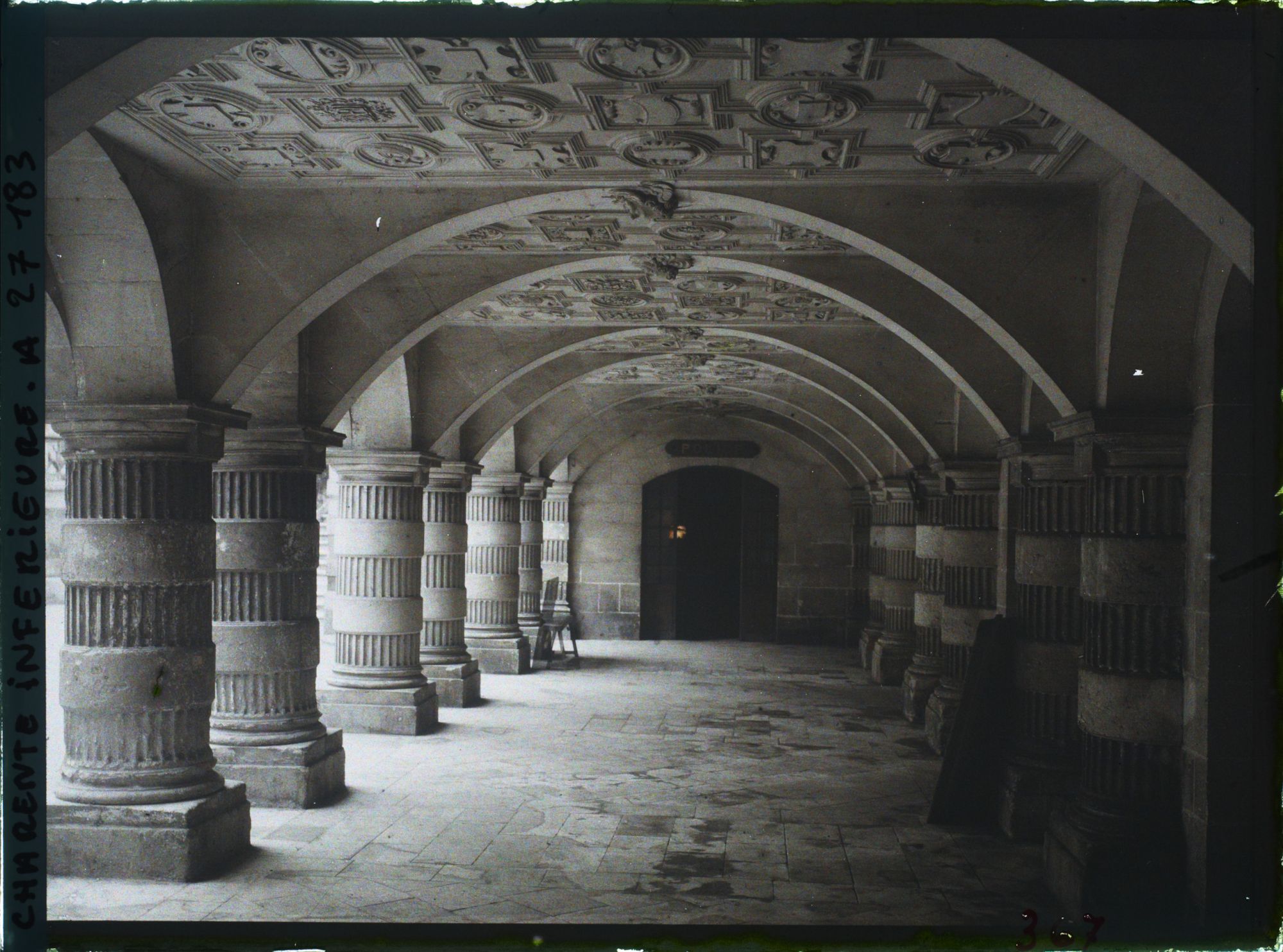 Image représentant Les arches de la cour d'Honneur de l'Hôtel de Ville