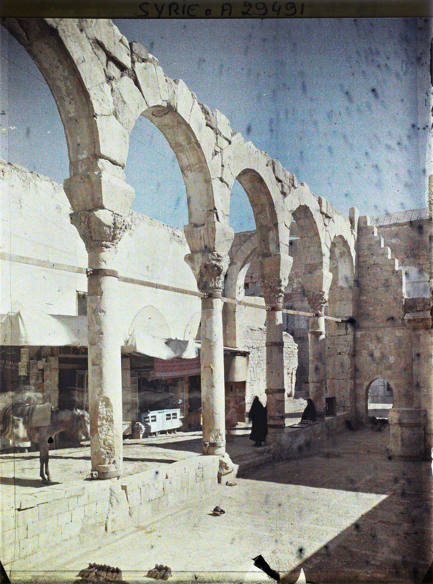 Image représentant Vestiges antiques menant à la mosquée des Omeyades