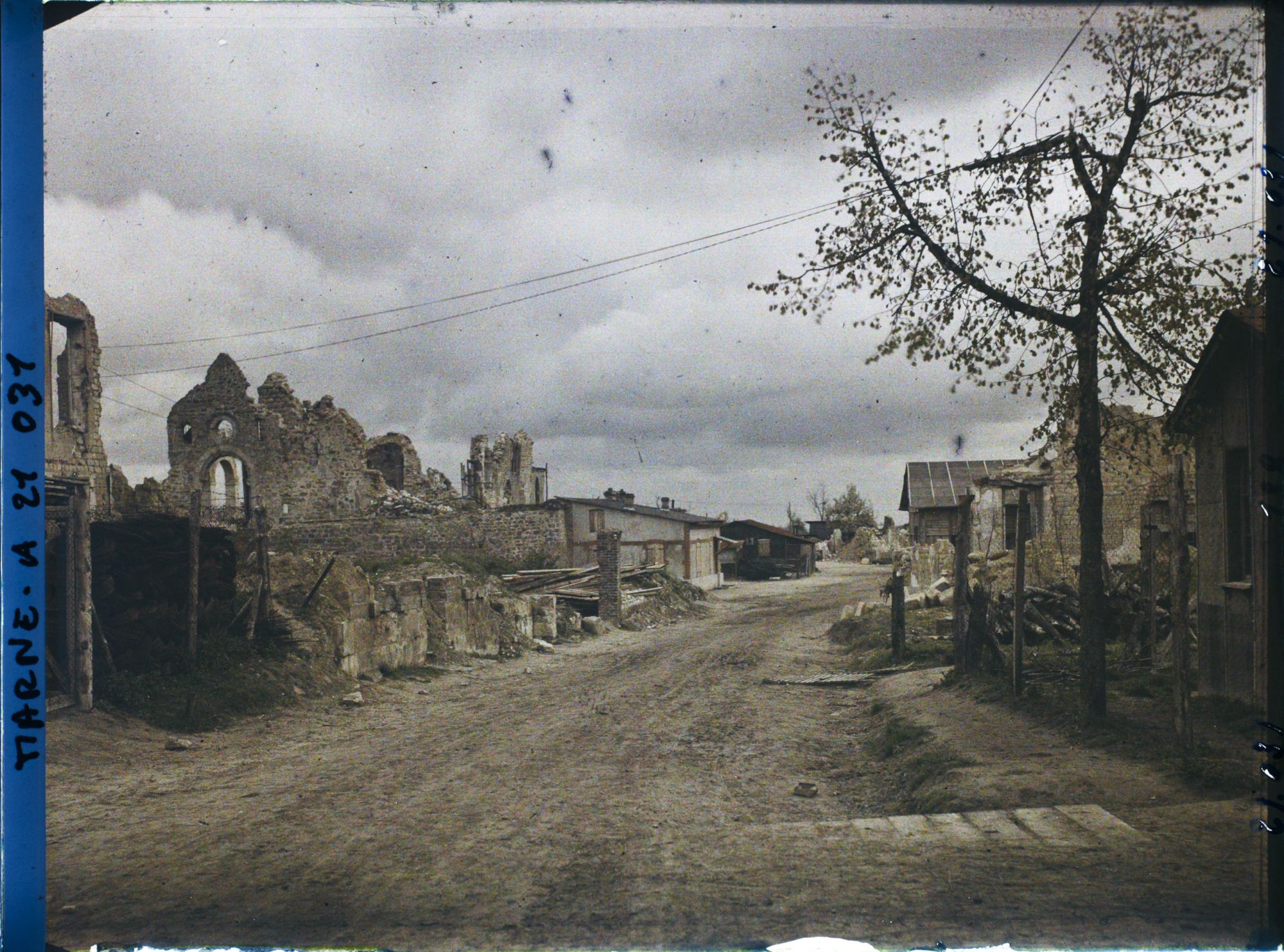 Image représentant France, Brimont, Entrée du Village