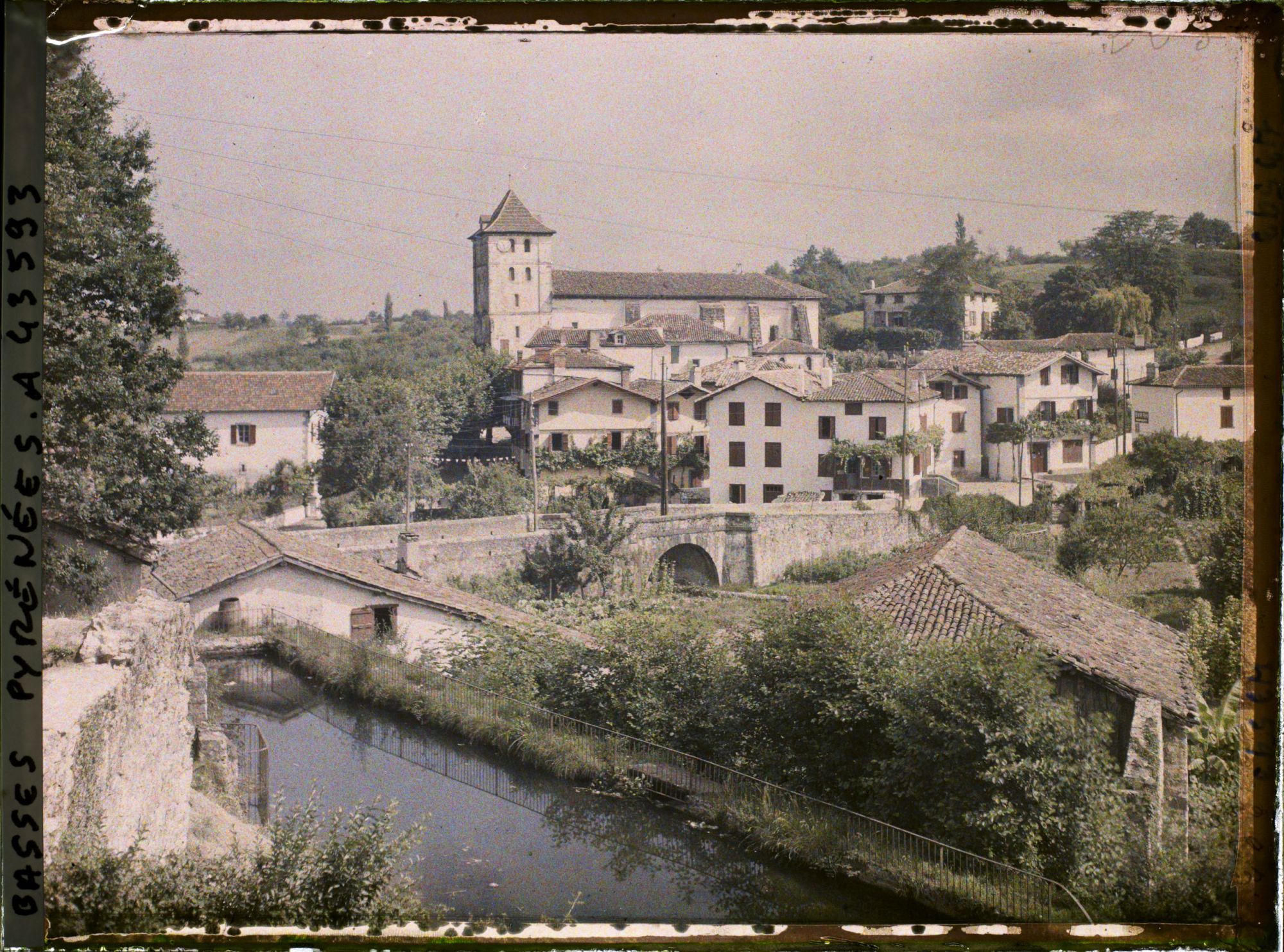 Image représentant France, Espelette, Vue générale