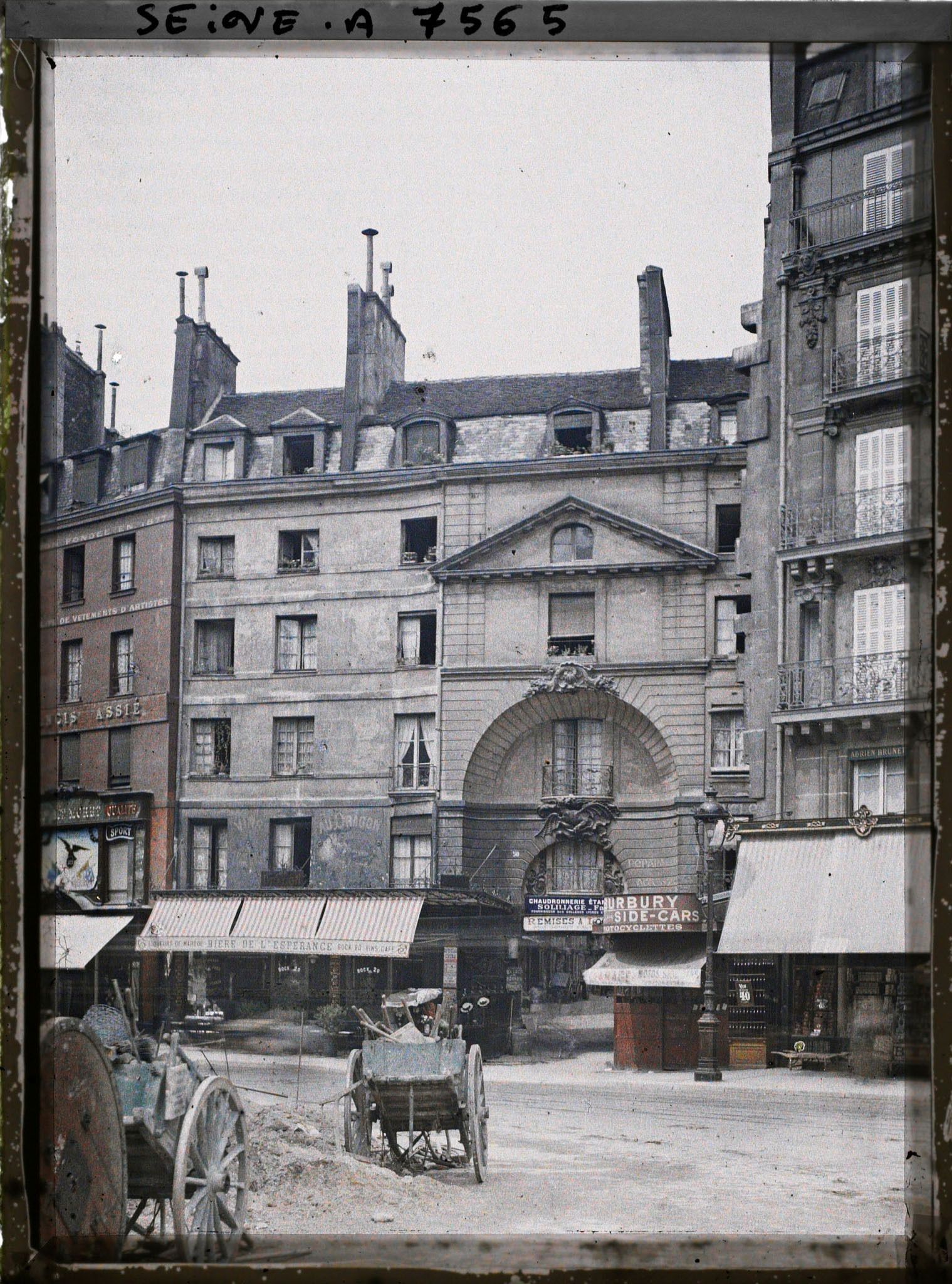 Image représentant 50 rue de Rennes, ancienne cour du Dragon de la rue de l'Égout