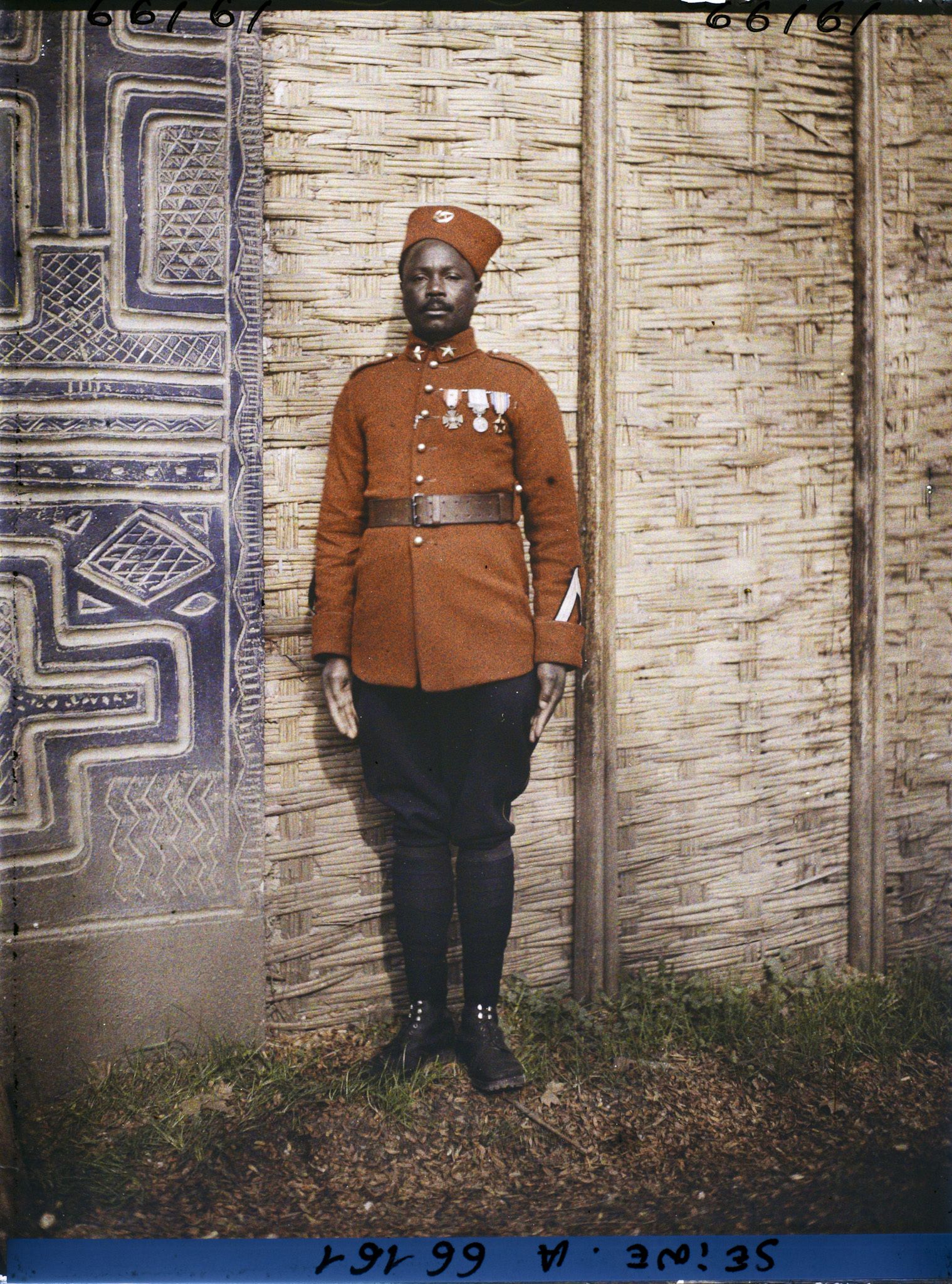 Image représentant L'Exposition Coloniale Internationale de 1931, un brigadier de gendarmerie tchokossi du Togo