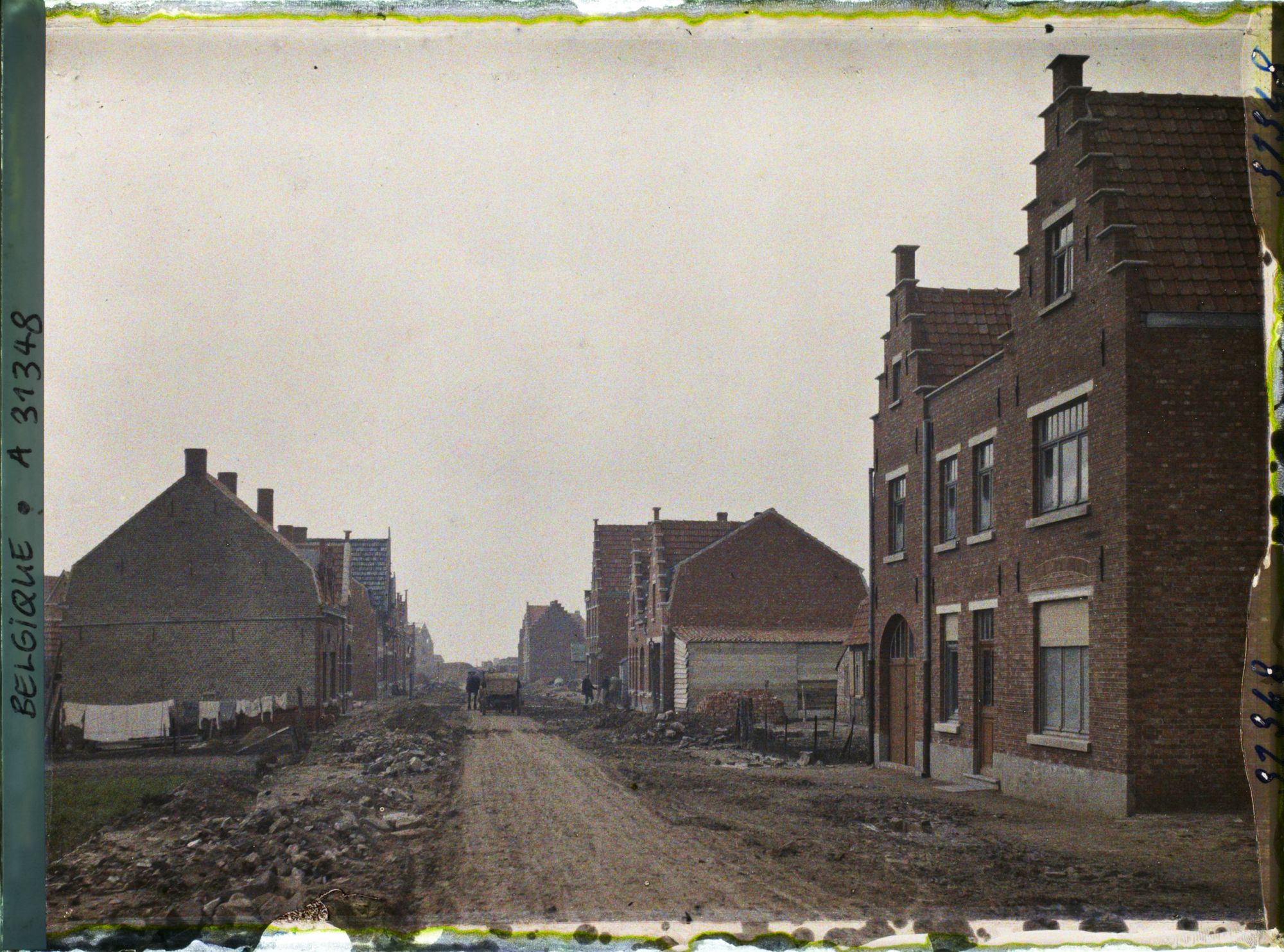Image représentant Belgique, Passendacle, Une nouvelle rue