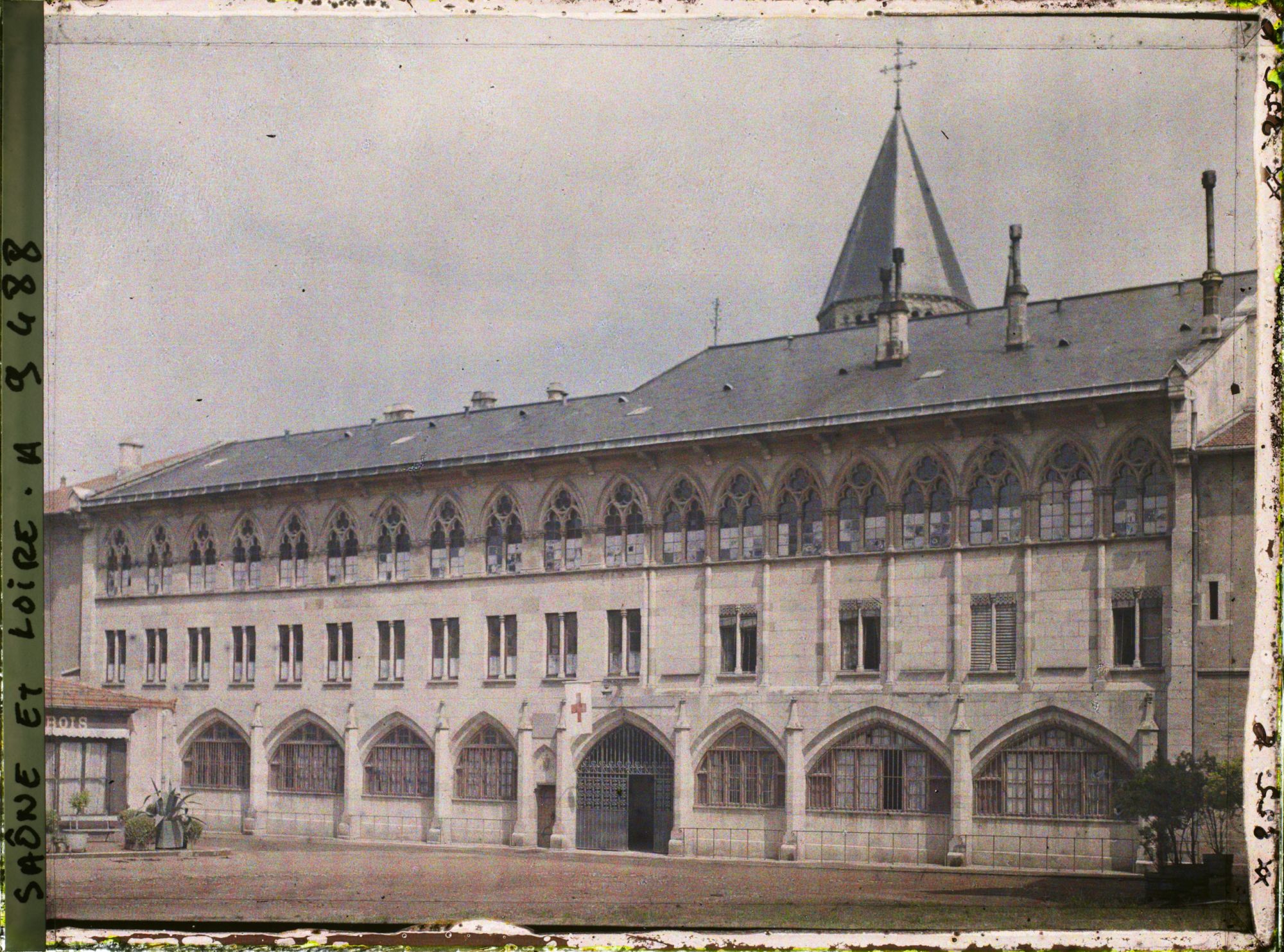 Image représentant Abbaye de Cluny, le palais du pape Gélase transformé en hôpital militaire